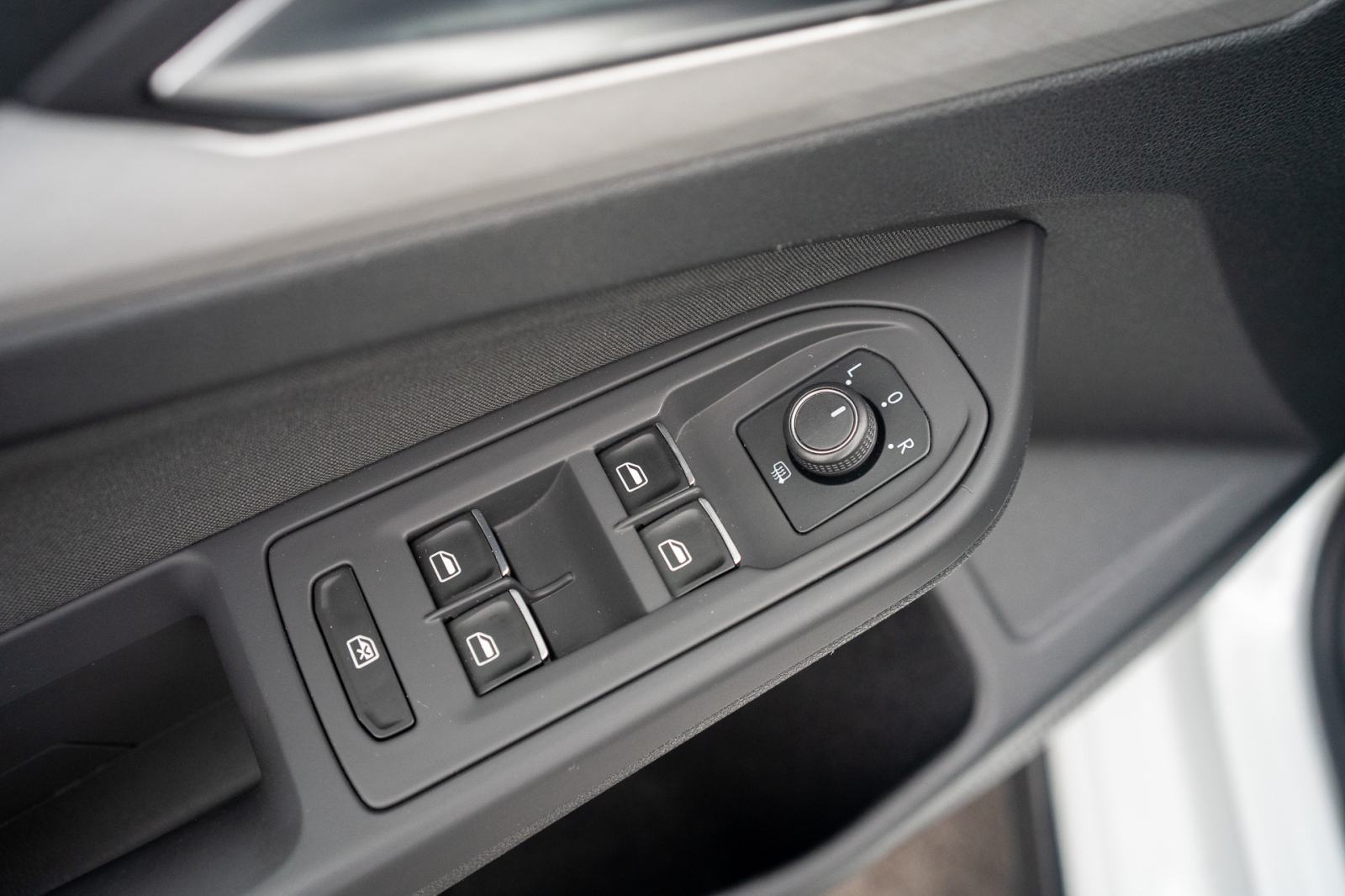VW Golf 8 2,0 TDI, Navi, ACC, Keyless, fotografija 12