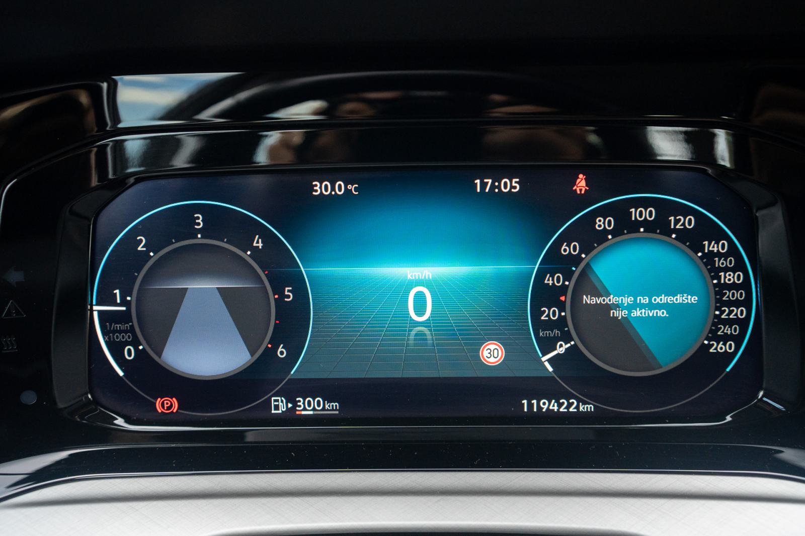 VW Golf 8 2,0 TDI, Navi, ACC, Keyless, fotografija 17