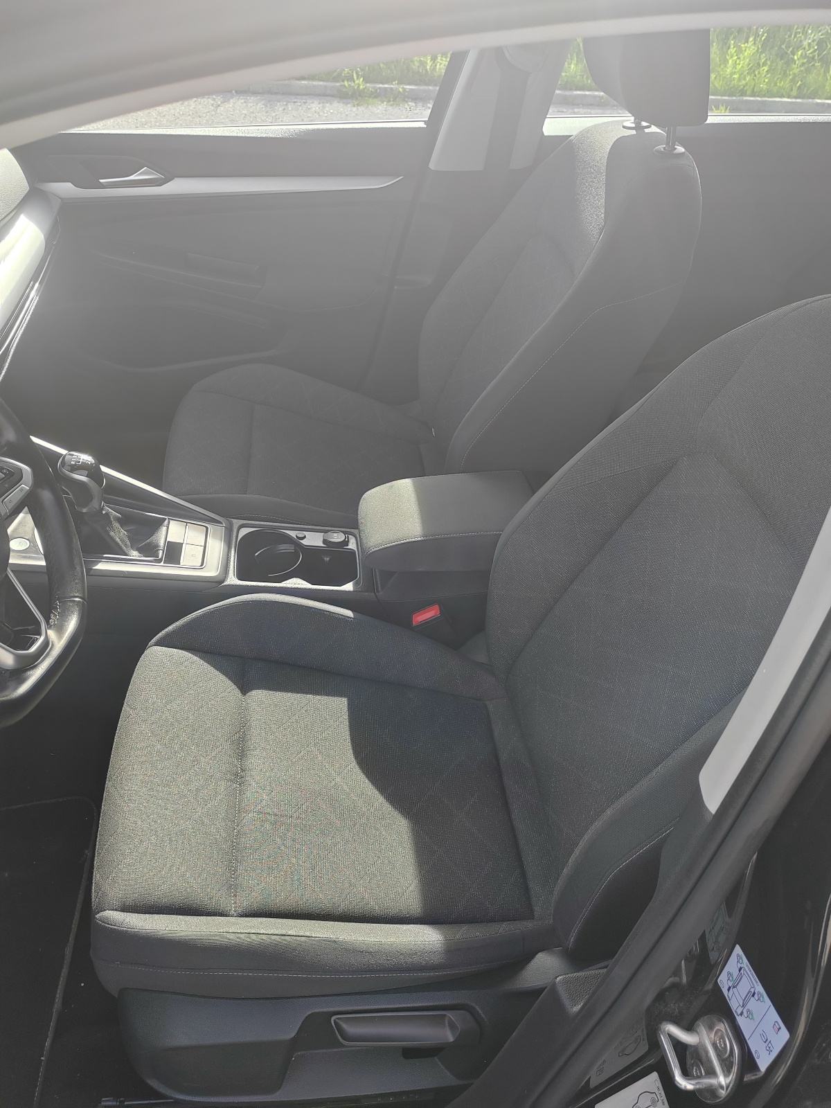VW Golf 8 2,0 TDI, fotografija 11