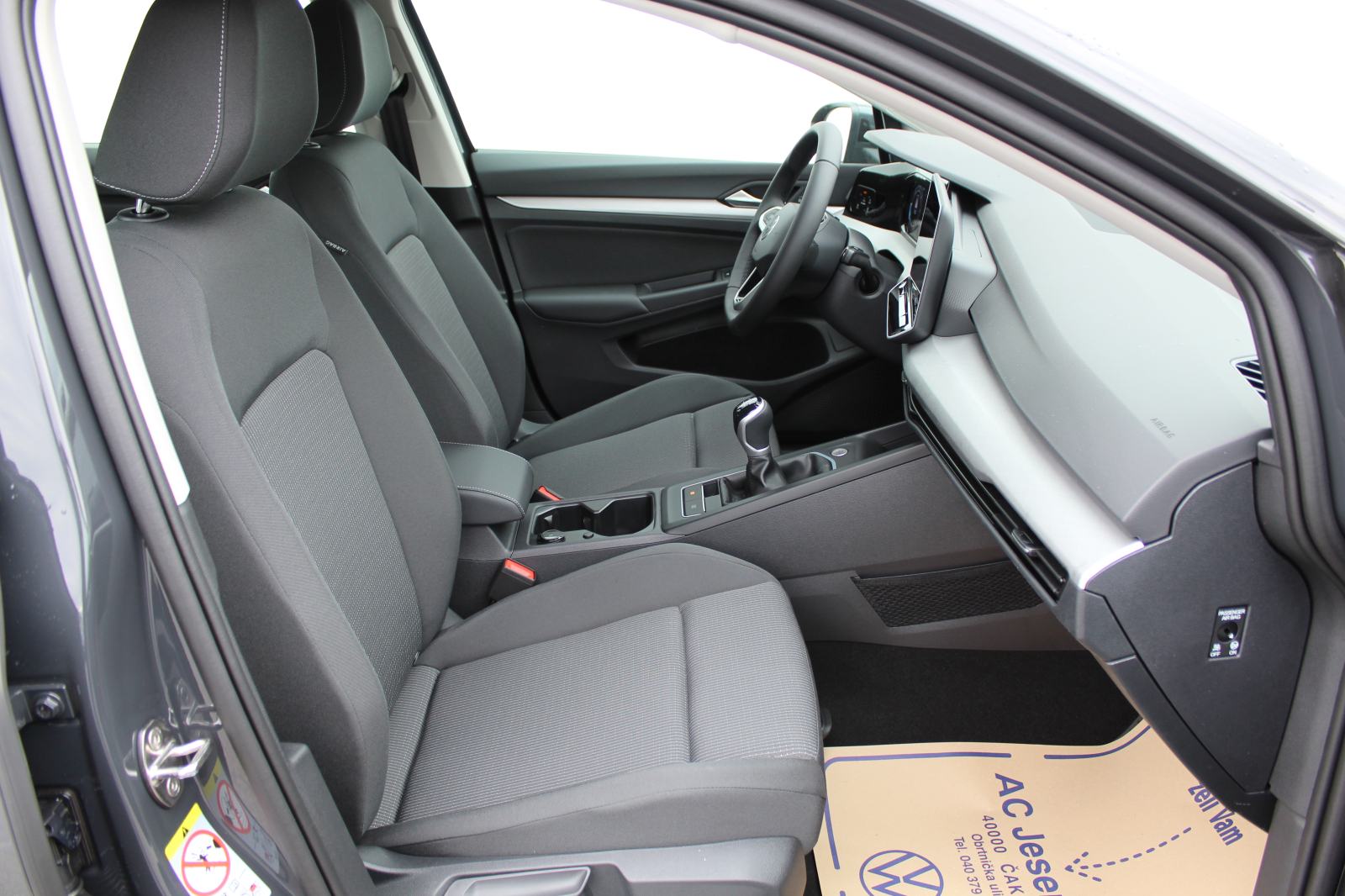 VW Golf 8 2,0 TDI, fotografija 11