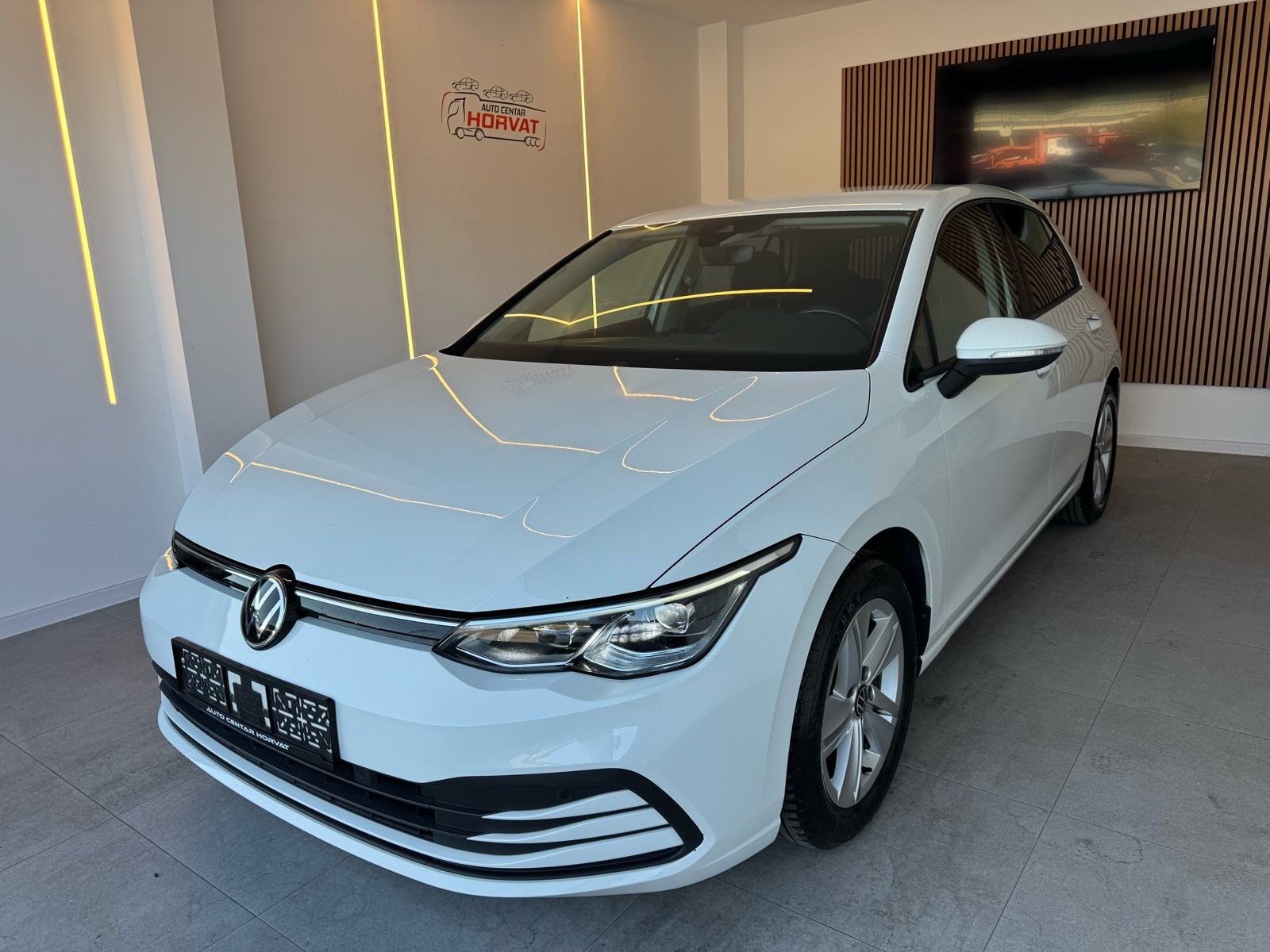 VW Golf 8 2,0 TDI Style; Navi; Kamera; Matrix; Reg do 11/26;, fotografija 2