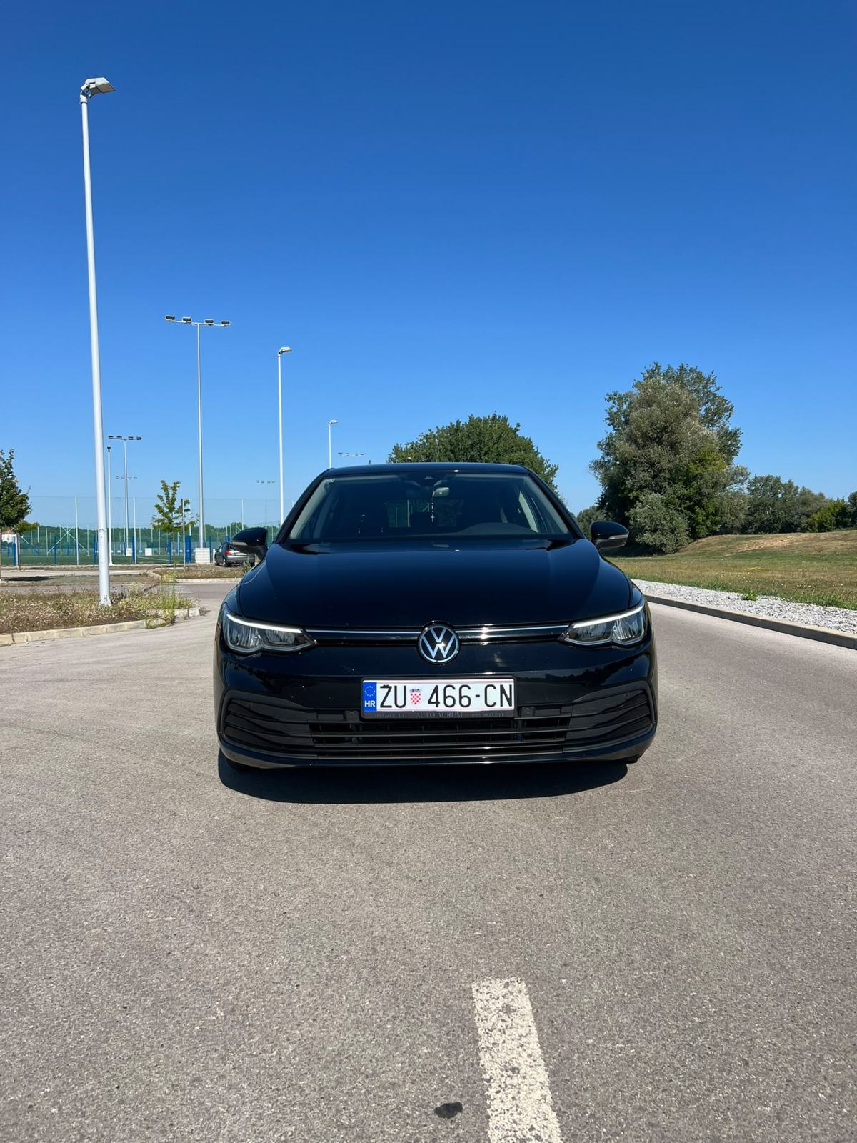VW Golf 8 2,0 TDI, pogled izvana - slika 3