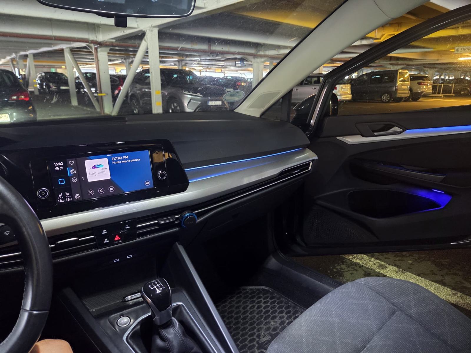 VW Golf 8 2,0 TDI, fotografija 5
