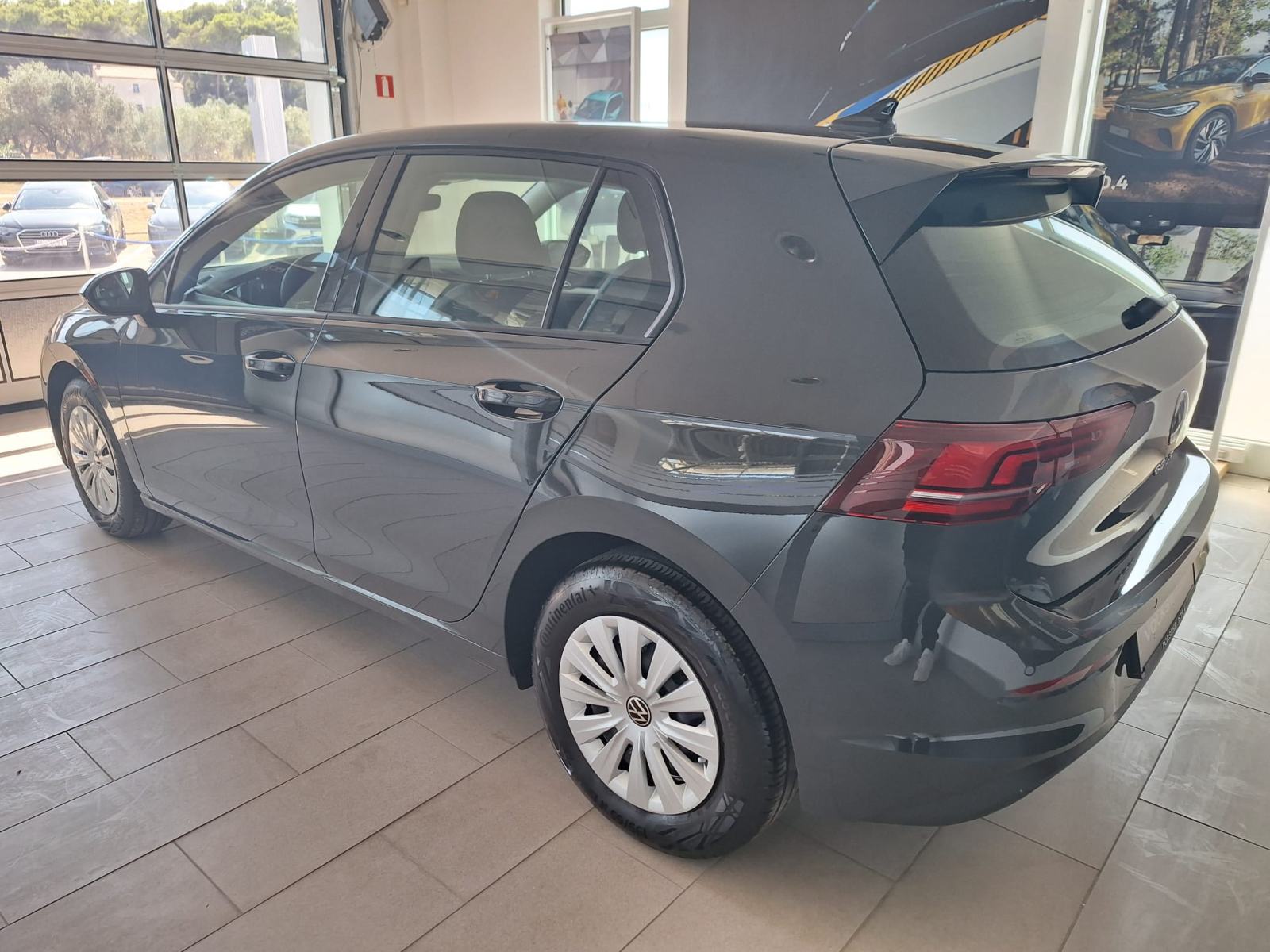 GOLF 8 1.5 TSI - NOVO VOZILO-AKCIJSKI MODEL !!!, fotografija 3