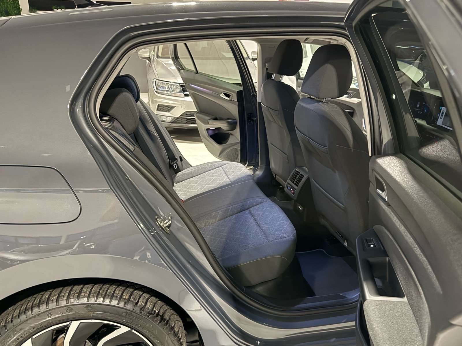 ⭐️VW GOLF 8 2.0 TDI⭐️STYLE◼️FULL LED◼️3 GODINE JAMSTVA✅⭐️, fotografija 19