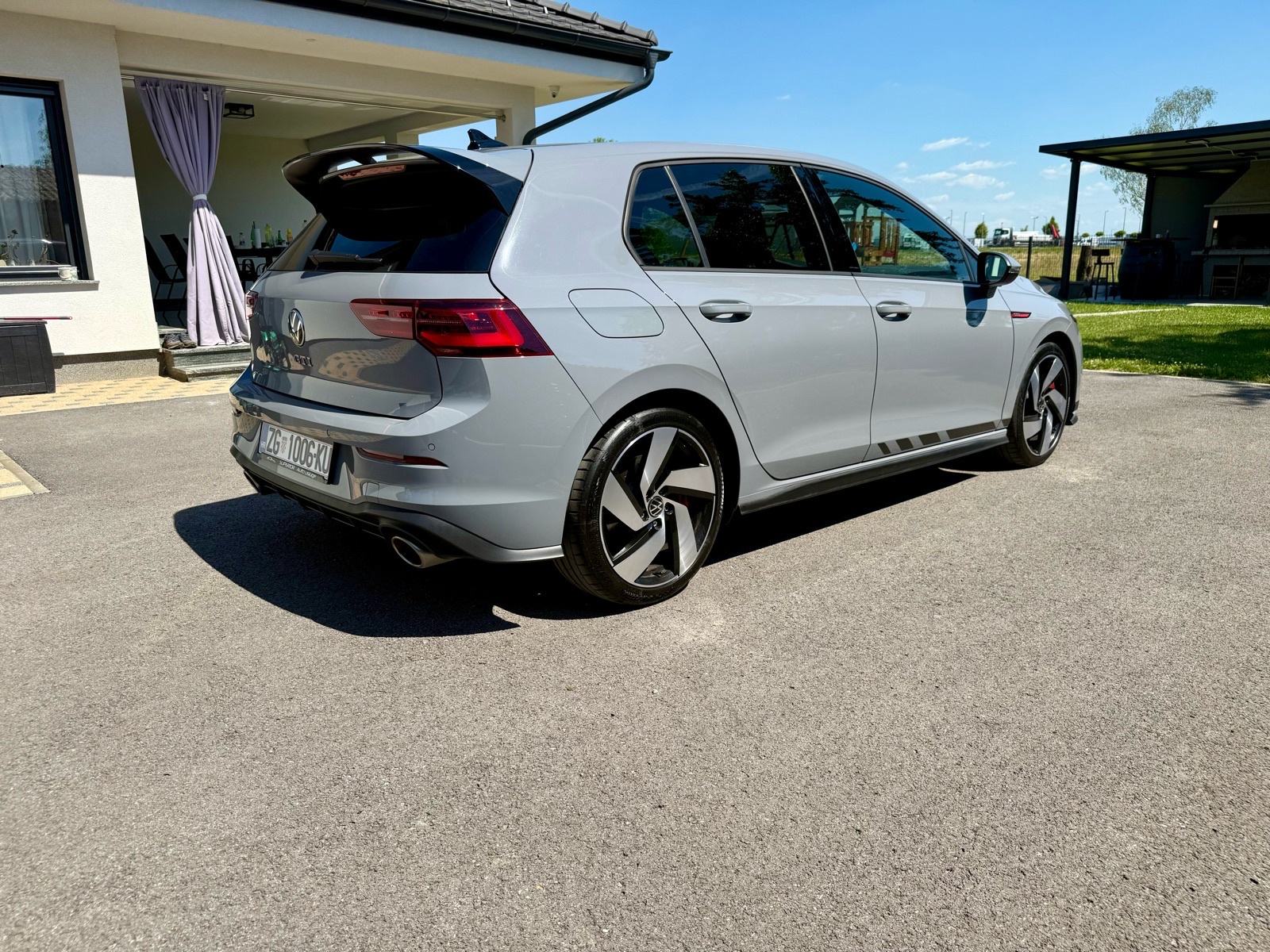 VW Golf 8 2,0 TSI automatik, fotografija 5