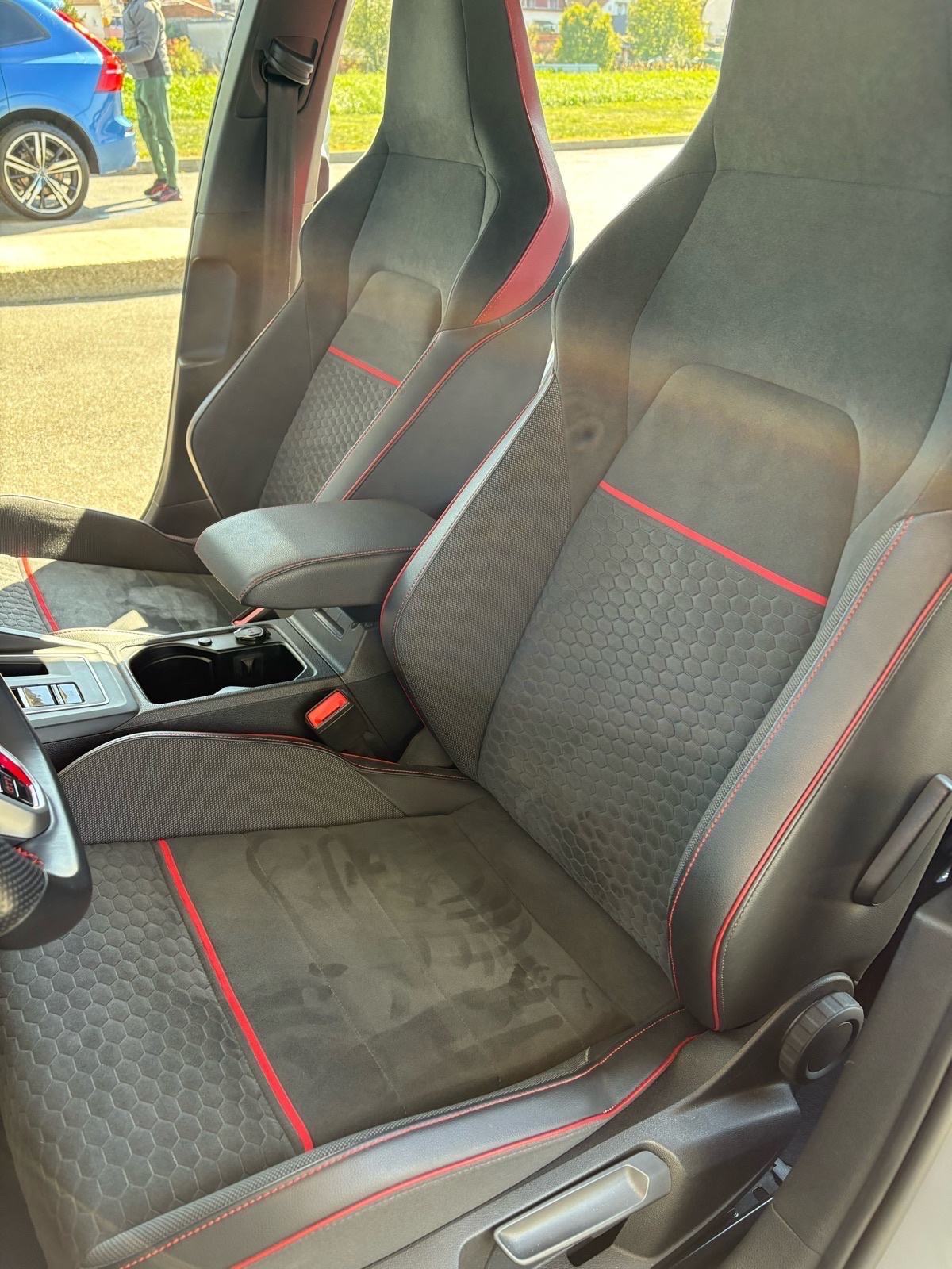 VW Golf 8 2,0 TSI automatik, fotografija 10