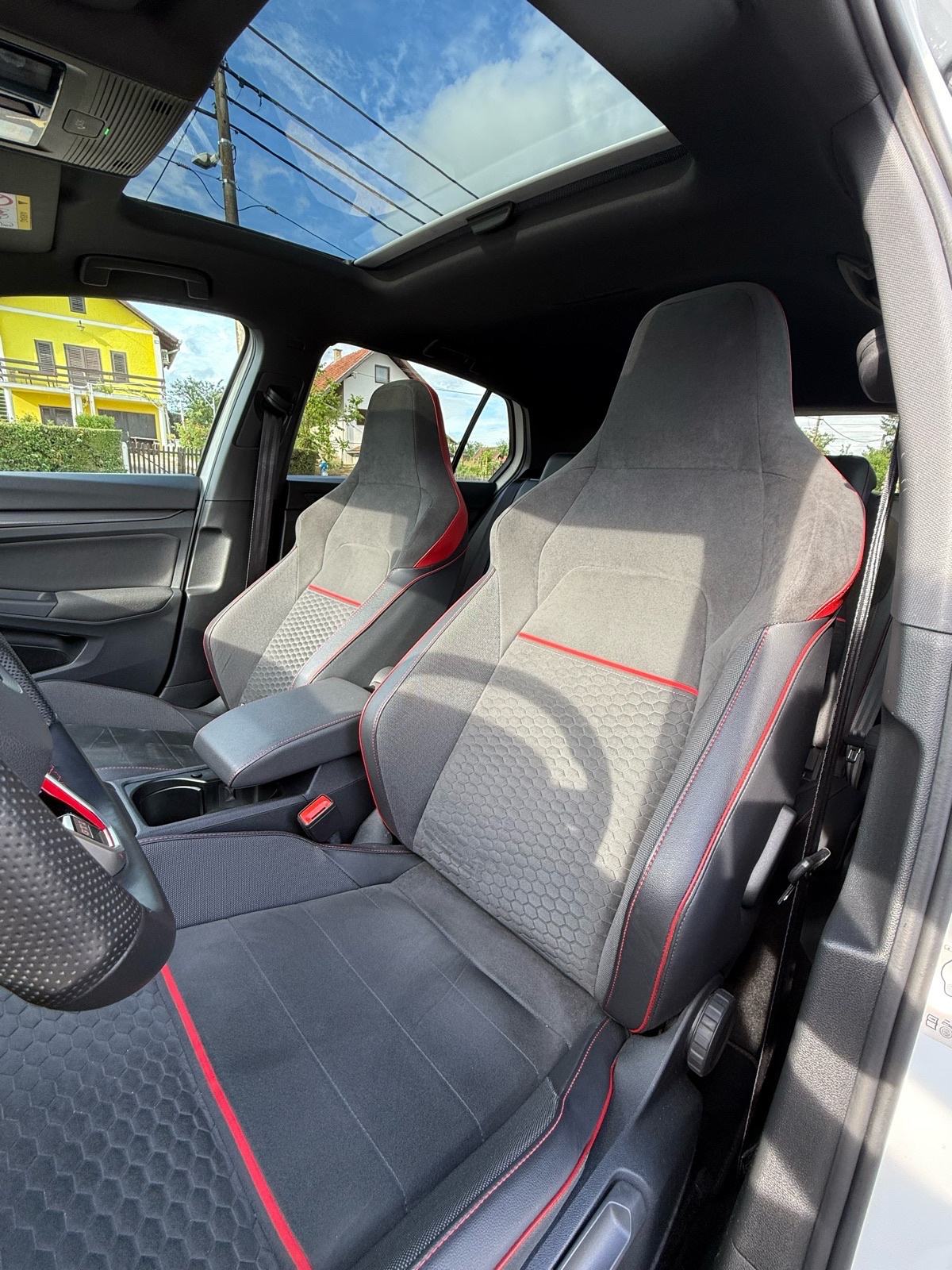 VW Golf 8 2,0 TSI automatik, fotografija 13