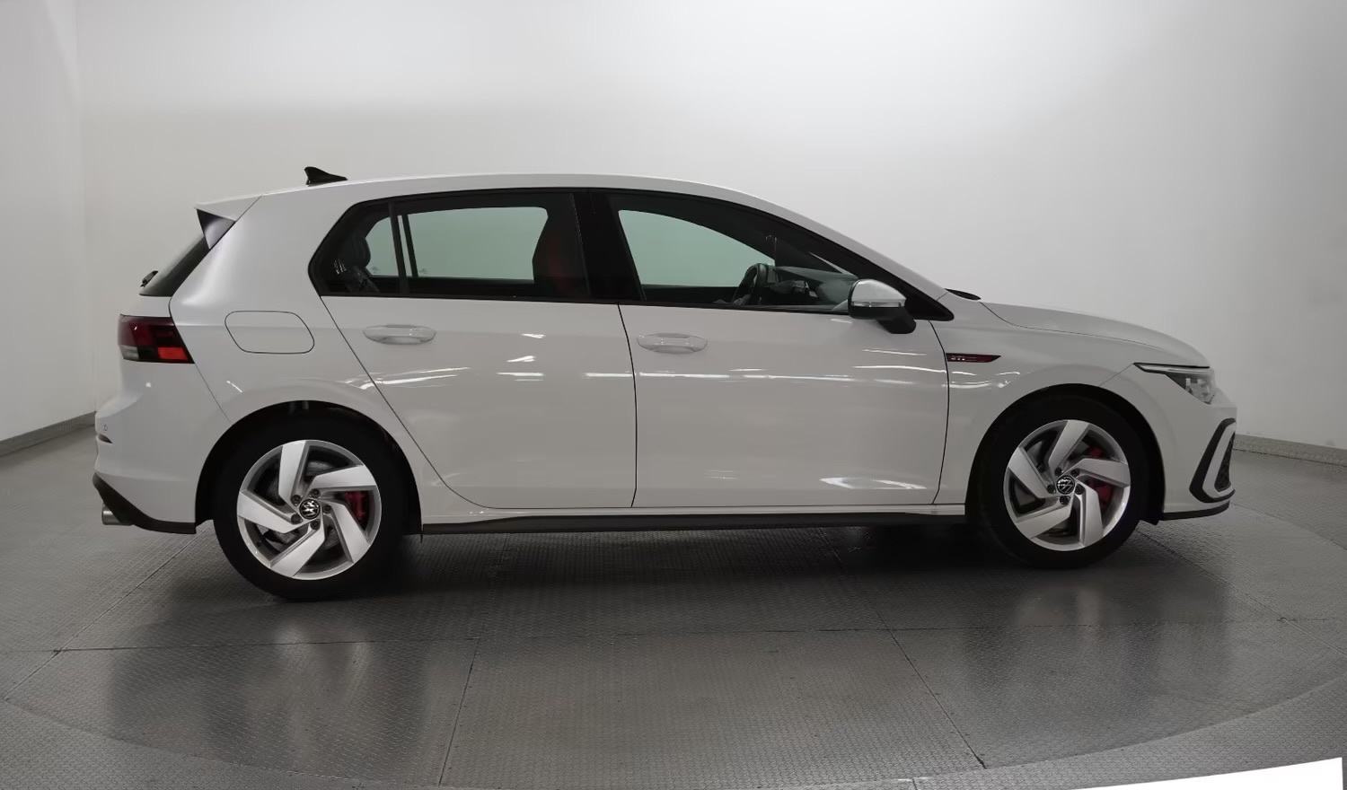 VW Golf 8 2,0 TSI automatik, fotografija 7