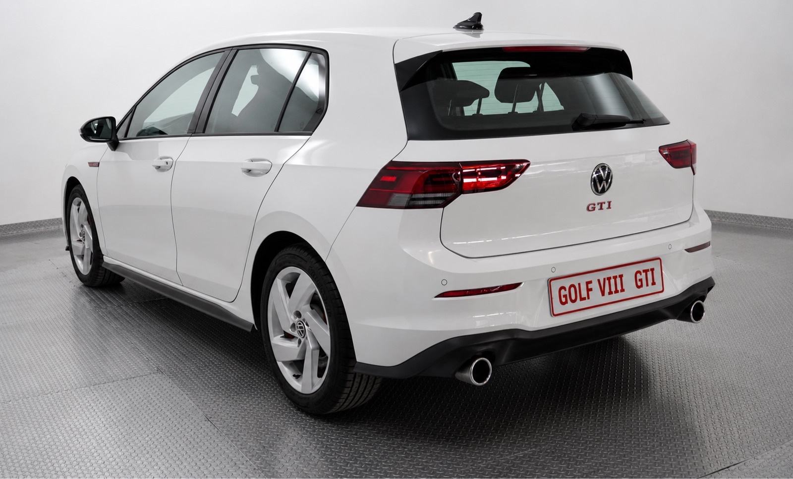 VW Golf 8 2,0 TSI automatik, fotografija 3