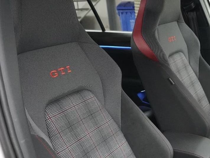 VW Golf 8 2,0 TSI automatik, fotografija 15