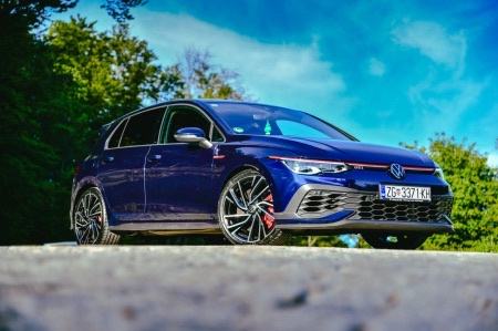 VW Golf 8 2,0 TSI, fotografija 7