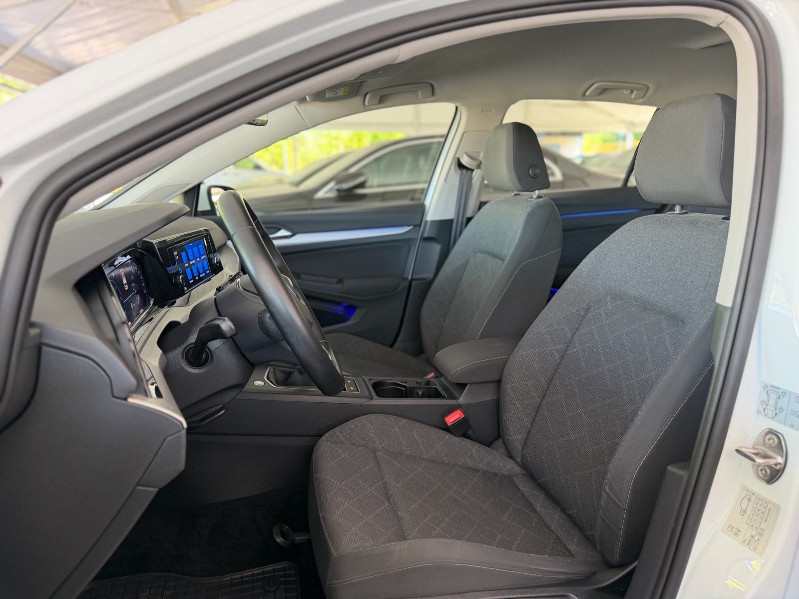VW Golf 8 2.0TDI | HR AUTO | Jamstvo 12mj., fotografija 9