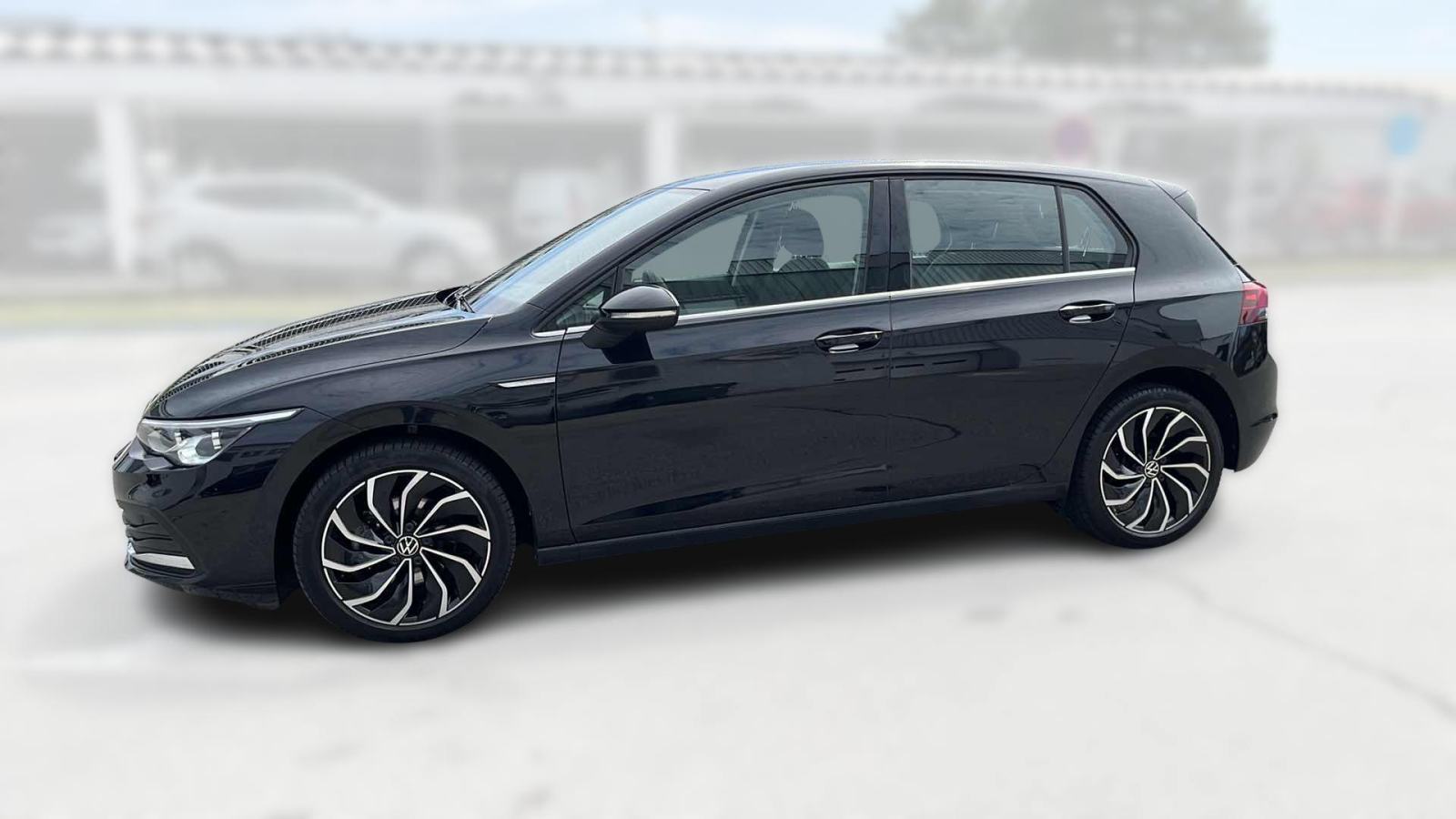 VW GOLF 8 2023 • PREMIUM jamstvo • AutoZubak Rabljena, fotografija 4
