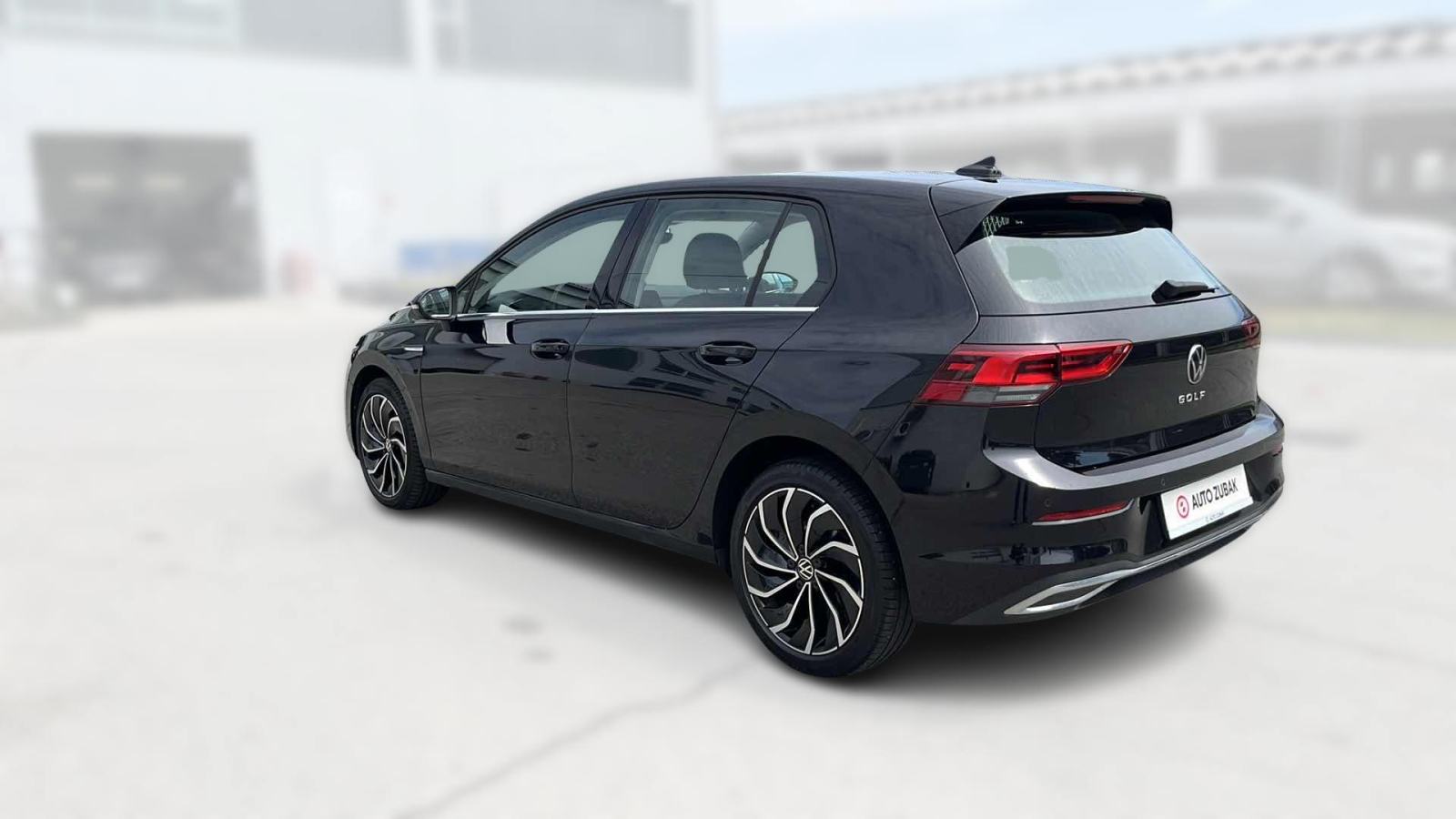 VW GOLF 8 2023 • PREMIUM jamstvo • AutoZubak Rabljena, fotografija 7