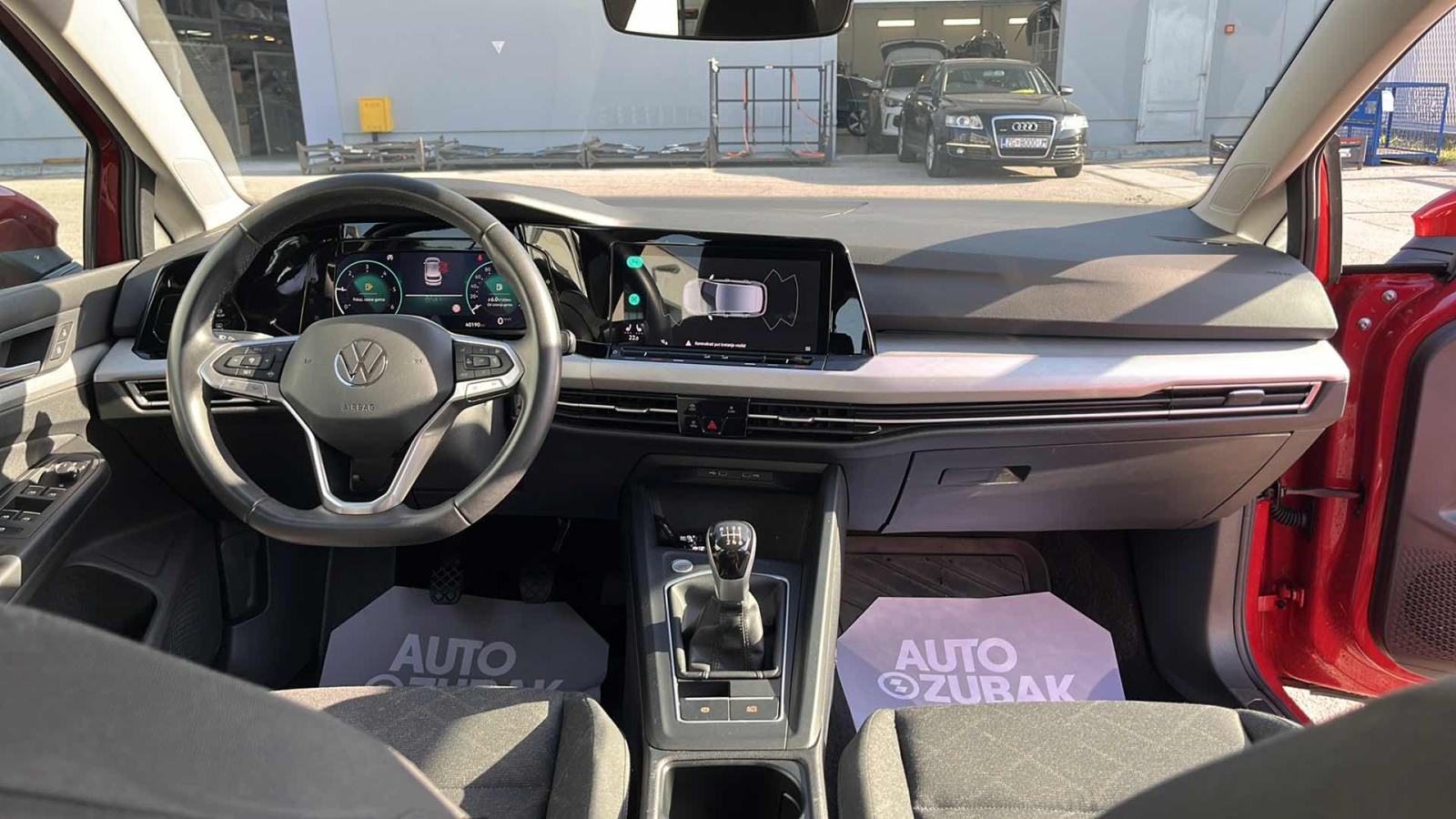 VW GOLF 8 2024 • PREMIUM jamstvo • AutoZubak Rabljena, fotografija 11