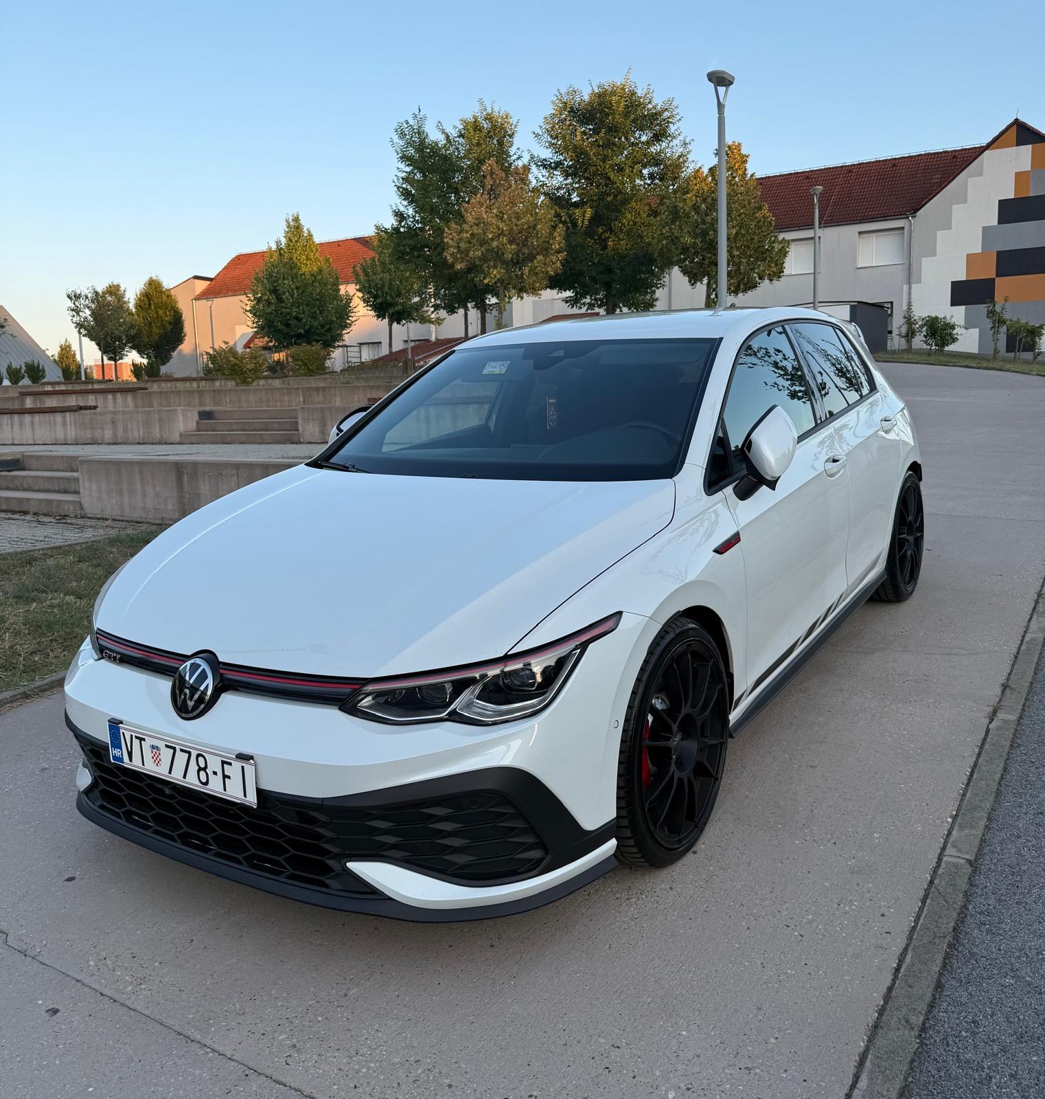 VW Golf 8 GTI CLUBSPORT, fotografija 1