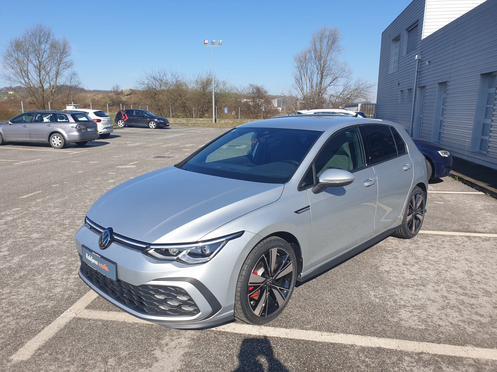 VW Golf 8 GTD DSG 200 KS ✅ Reg do 3/27 ✅ 1. vlasnik ✅ PDV ✅ Navigacija, fotografija 3