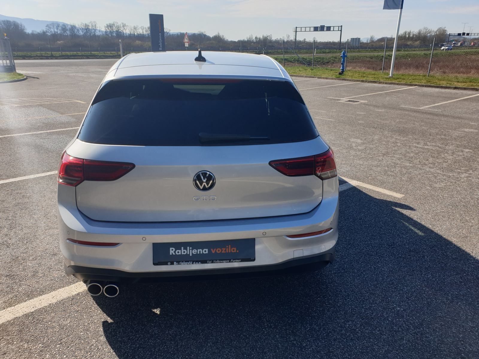 VW Golf 8 GTD DSG 200 KS ✅ Reg do 3/27 ✅ 1. vlasnik ✅ PDV ✅ Navigacija, fotografija 14