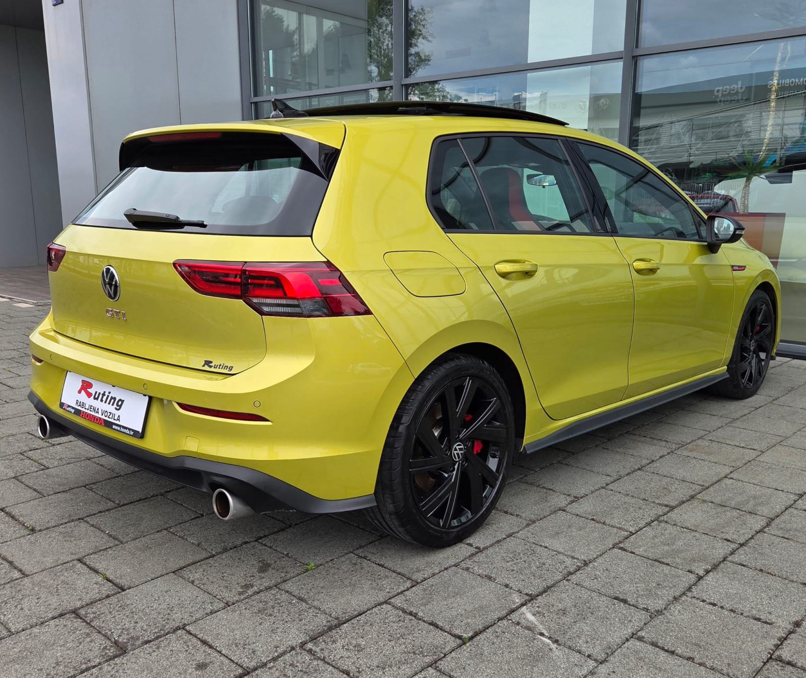 VW Golf 8 GTI 2.0 DSG*AMBI.LIGHT*PANORAMA*IQ DRIVE*FULL LED*48.000KM*, fotografija 4