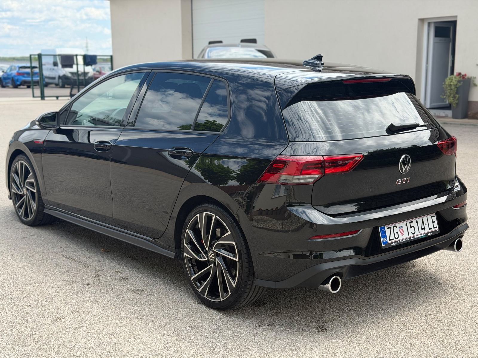 VW Golf 8 GTI 2,0 TSI automatik, fotografija 4
