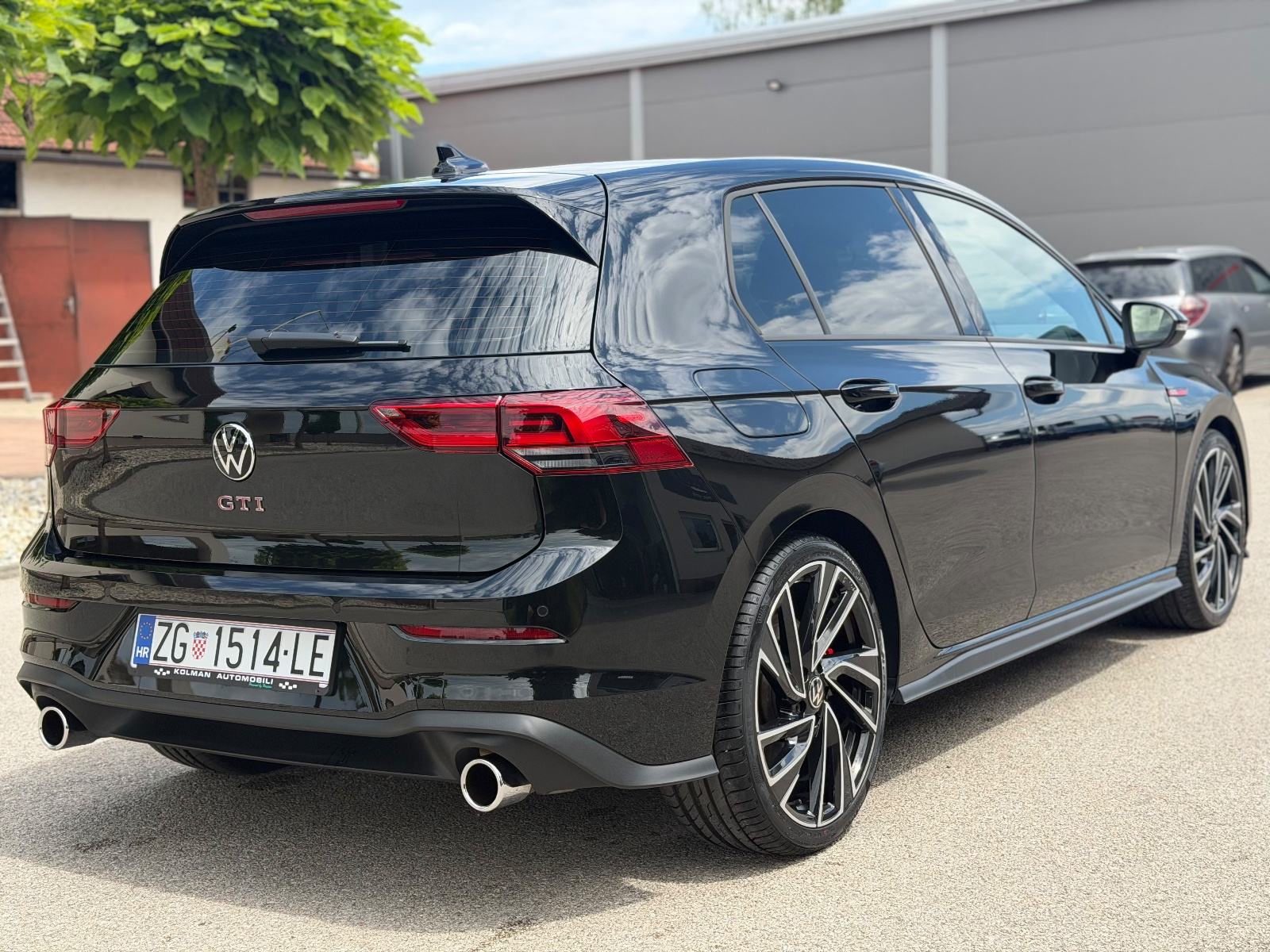 VW Golf 8 GTI 2,0 TSI automatik, fotografija 5