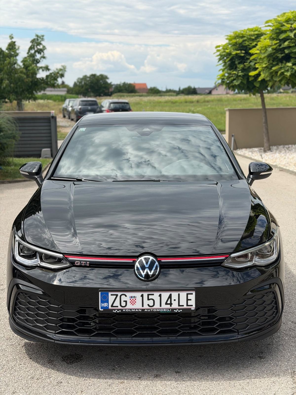 VW Golf 8 GTI 2,0 TSI automatik, fotografija 2
