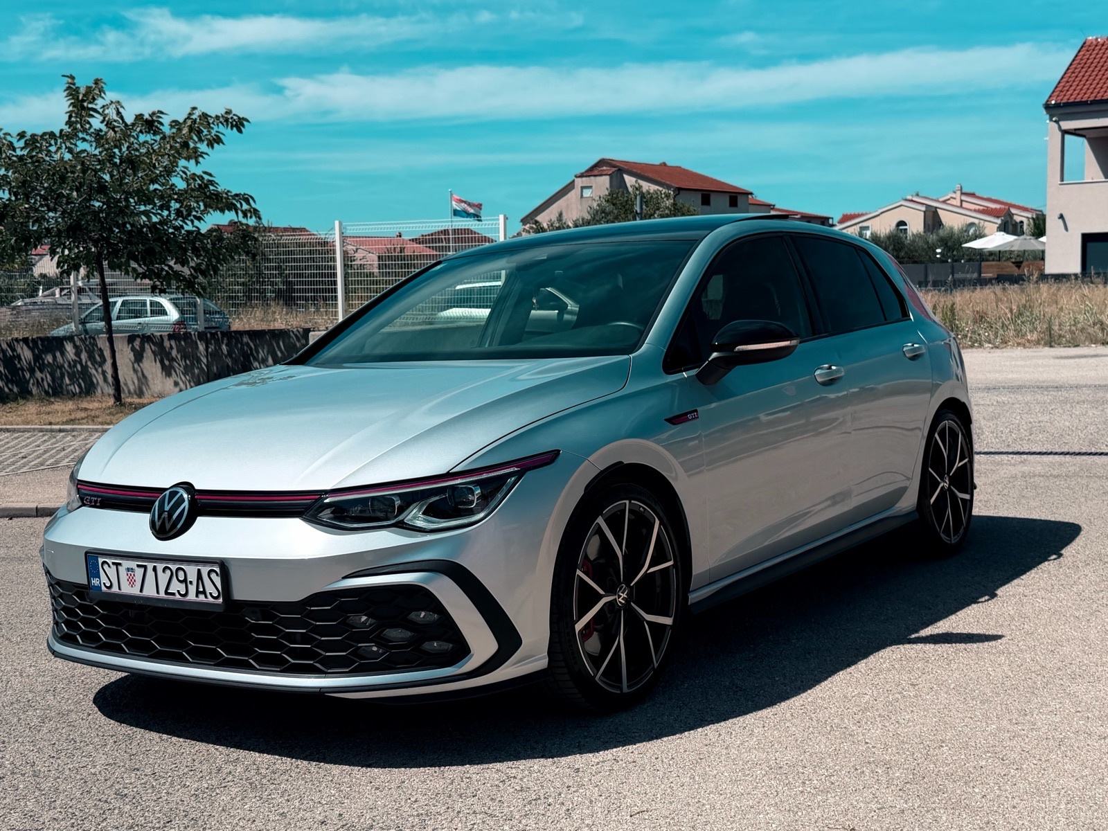 VW Golf 8 gti 2,0 TSI automatik, fotografija 12
