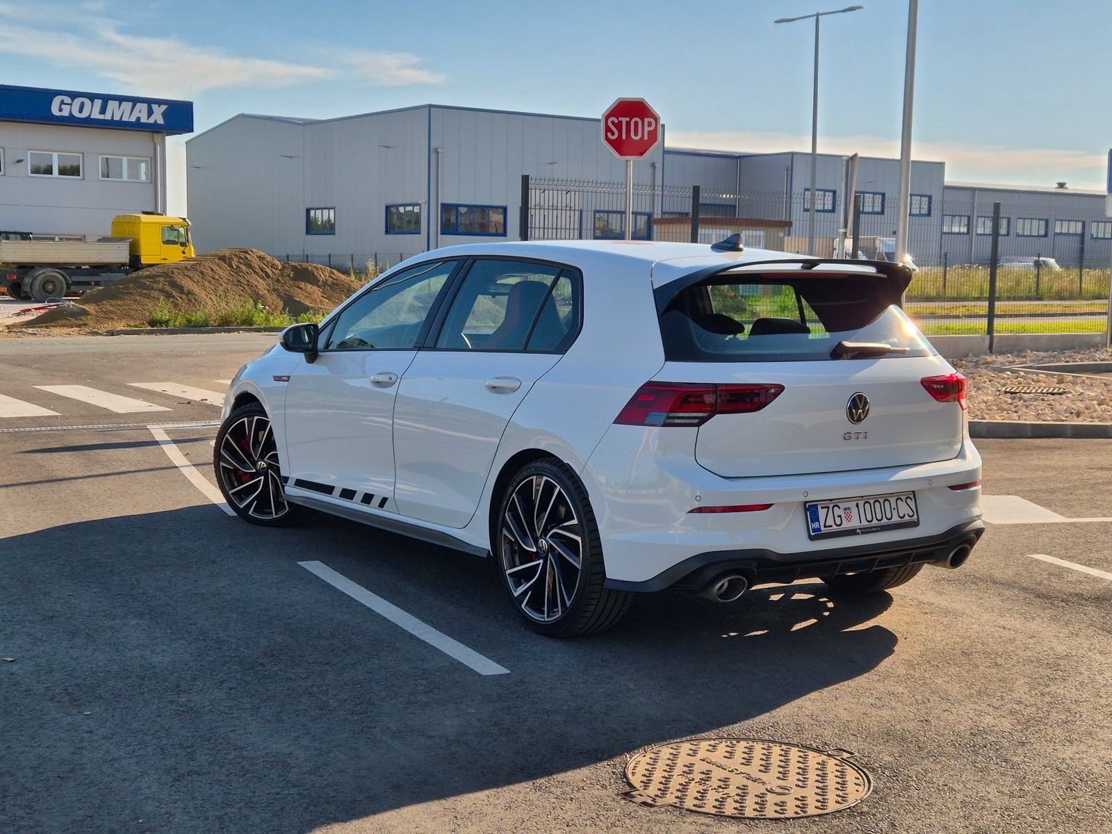 VW Golf 8 GTI CLUBSPORT 2,0 TSI DSG - 61.000km, fotografija 2