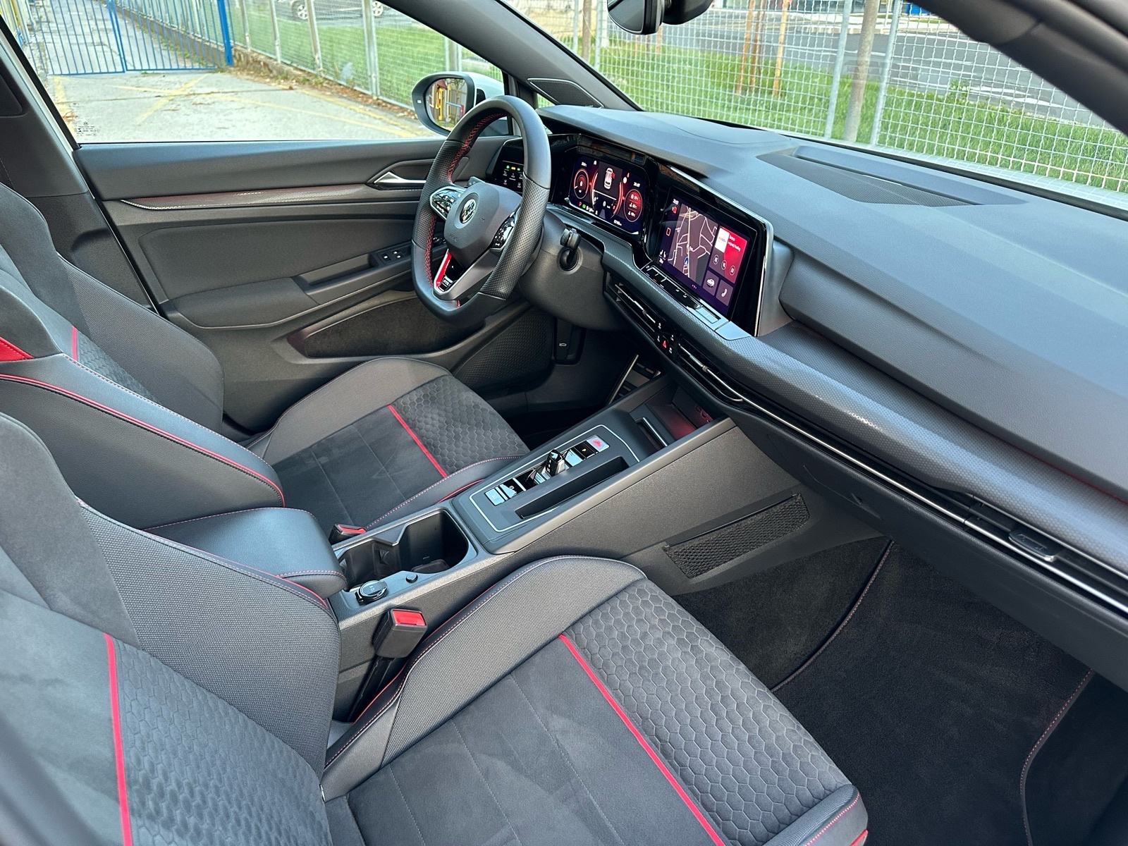 VW Golf 8 GTi Clubsport *H&K* *MATRIX* *HUD* *KAMERA* *AMBI*, fotografija 19
