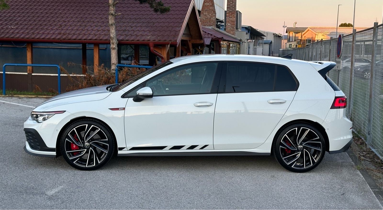 VW Golf 8 GTi Clubsport *H&K* *MATRIX* *HUD* *KAMERA* *AMBI*, fotografija 7