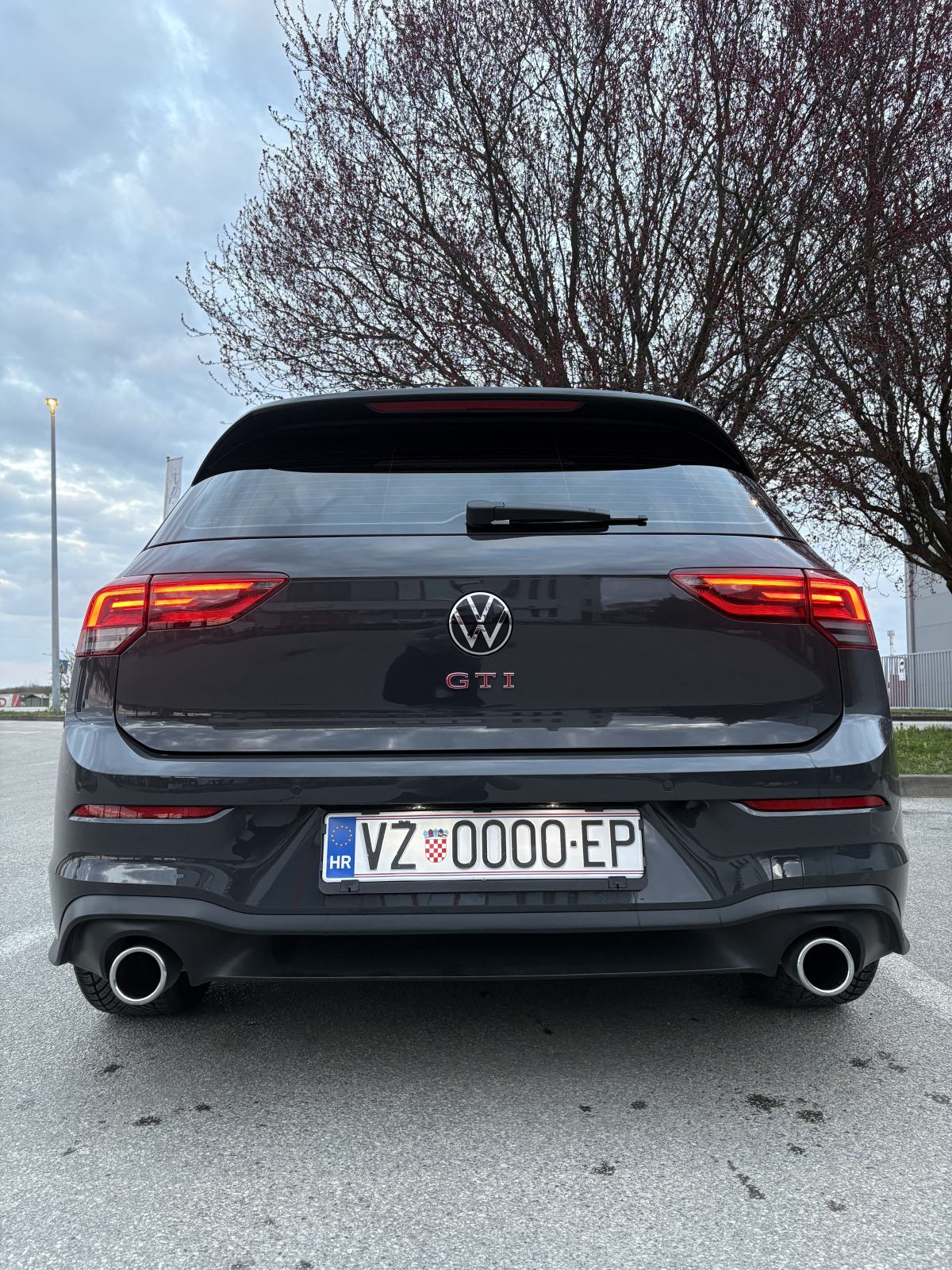 VW Golf 8 GTI DSG 2023, fotografija 3