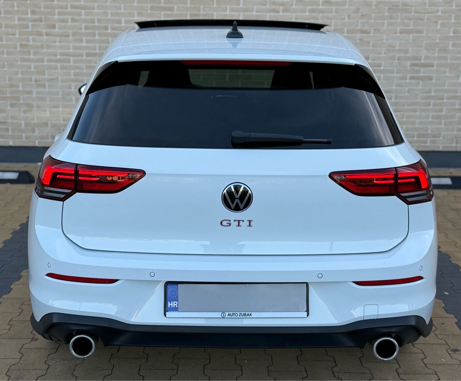 VW Golf 8 GTI•IQ LED•HARMAN KARDON•DSG•PANORAMA•40Tkm•KAO NOV•, fotografija 9