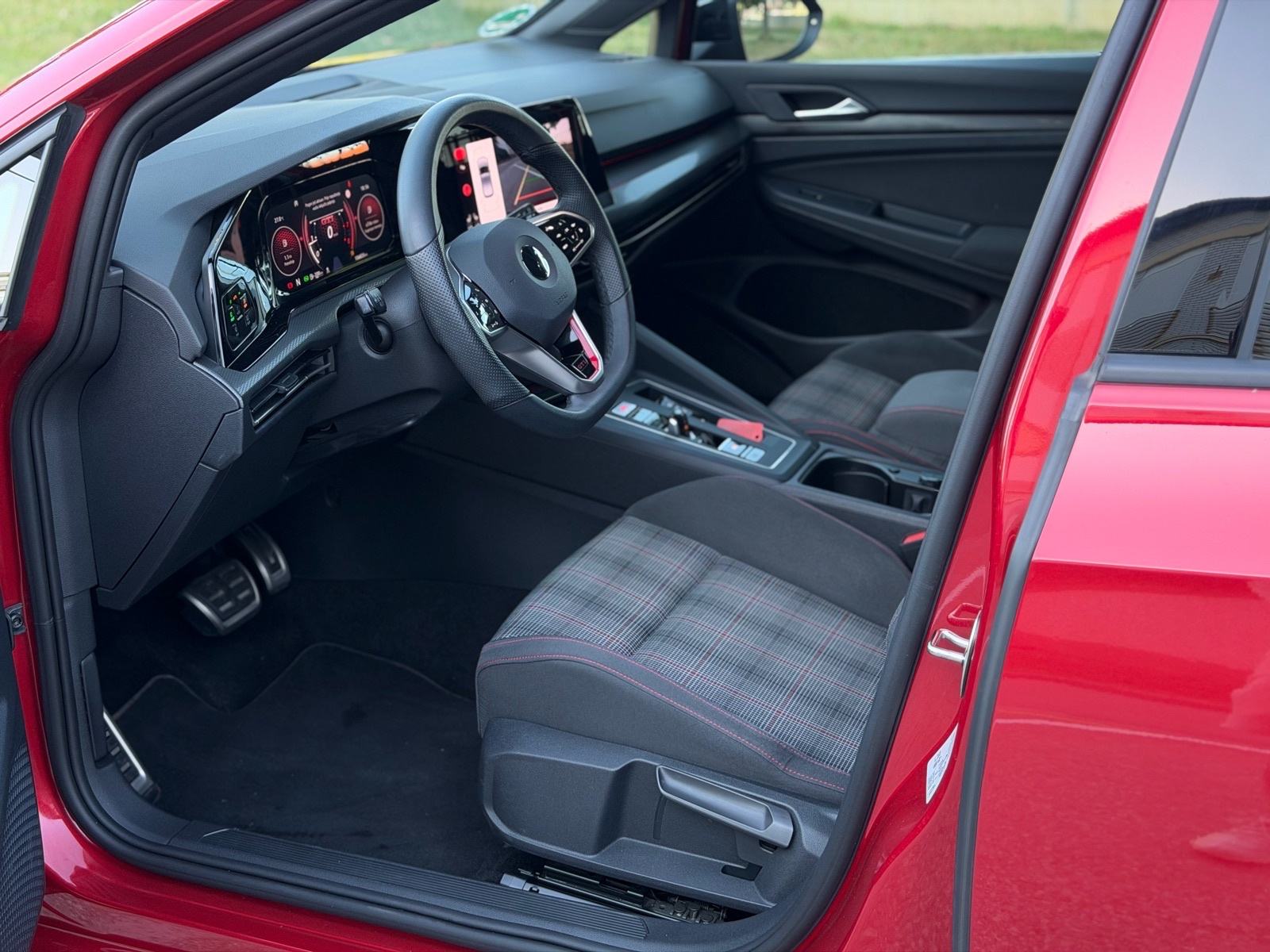VW Golf 8 GTI DSG IQ LIGHT AMBIENT, fotografija 11