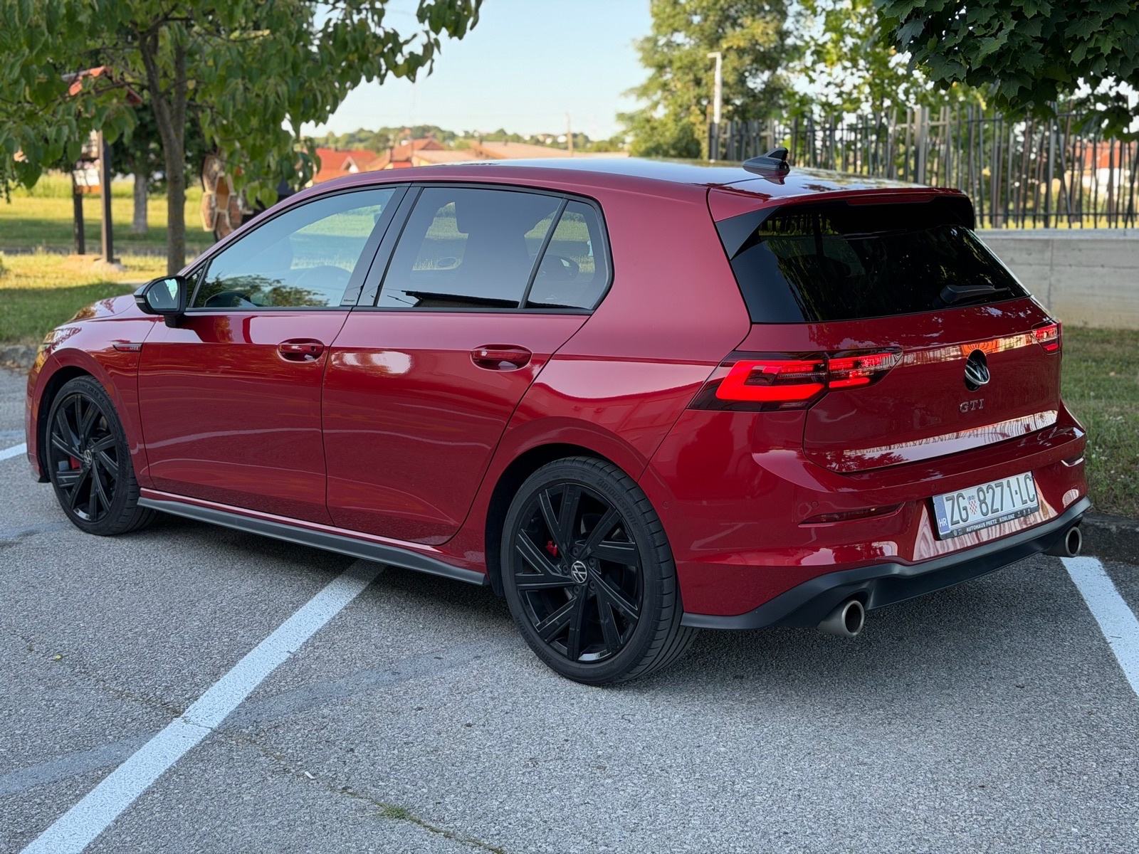 VW Golf 8 GTI DSG IQ LIGHT AMBIENT, fotografija 3
