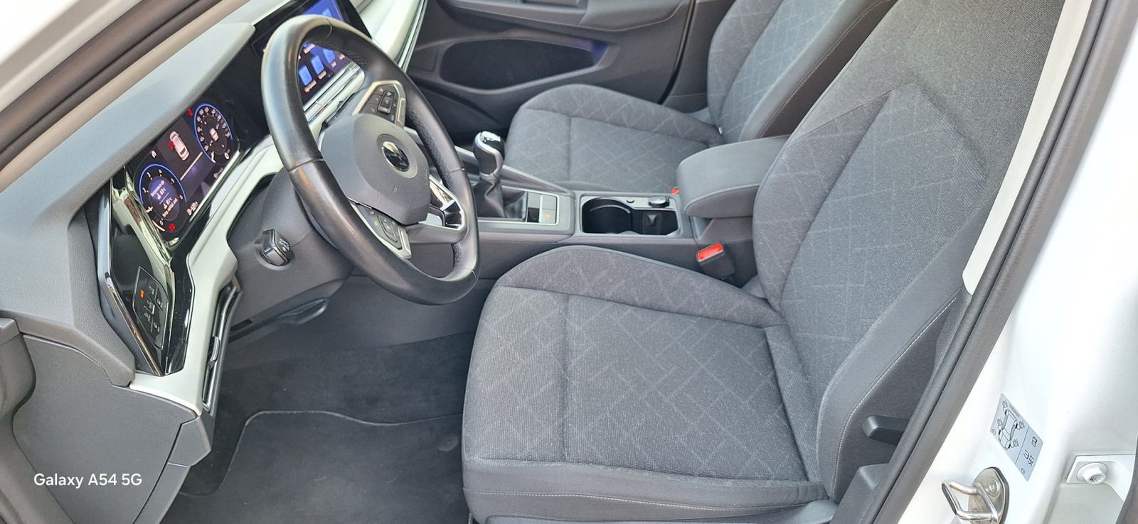 VW Golf 8 LIFE 2.0 TDI MATRIX IQ LED, fotografija 10