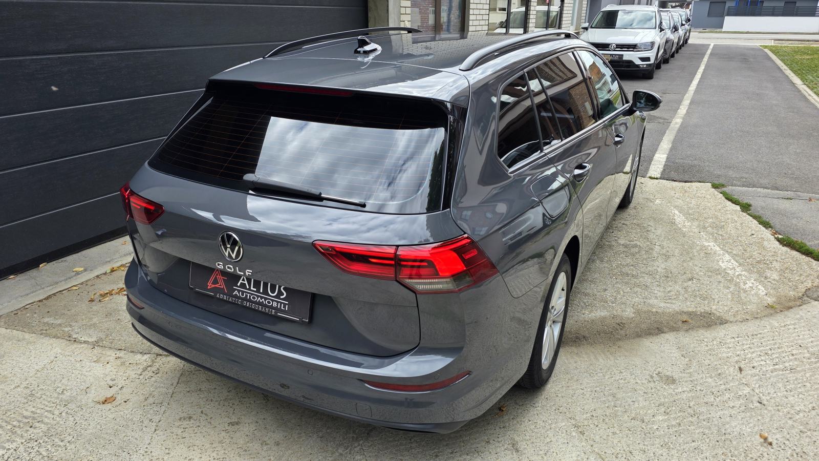 VW GOLF 8 LIFE 2.0TDI DSG - 6/22 | VIRTUAL | FULL LED, fotografija 11