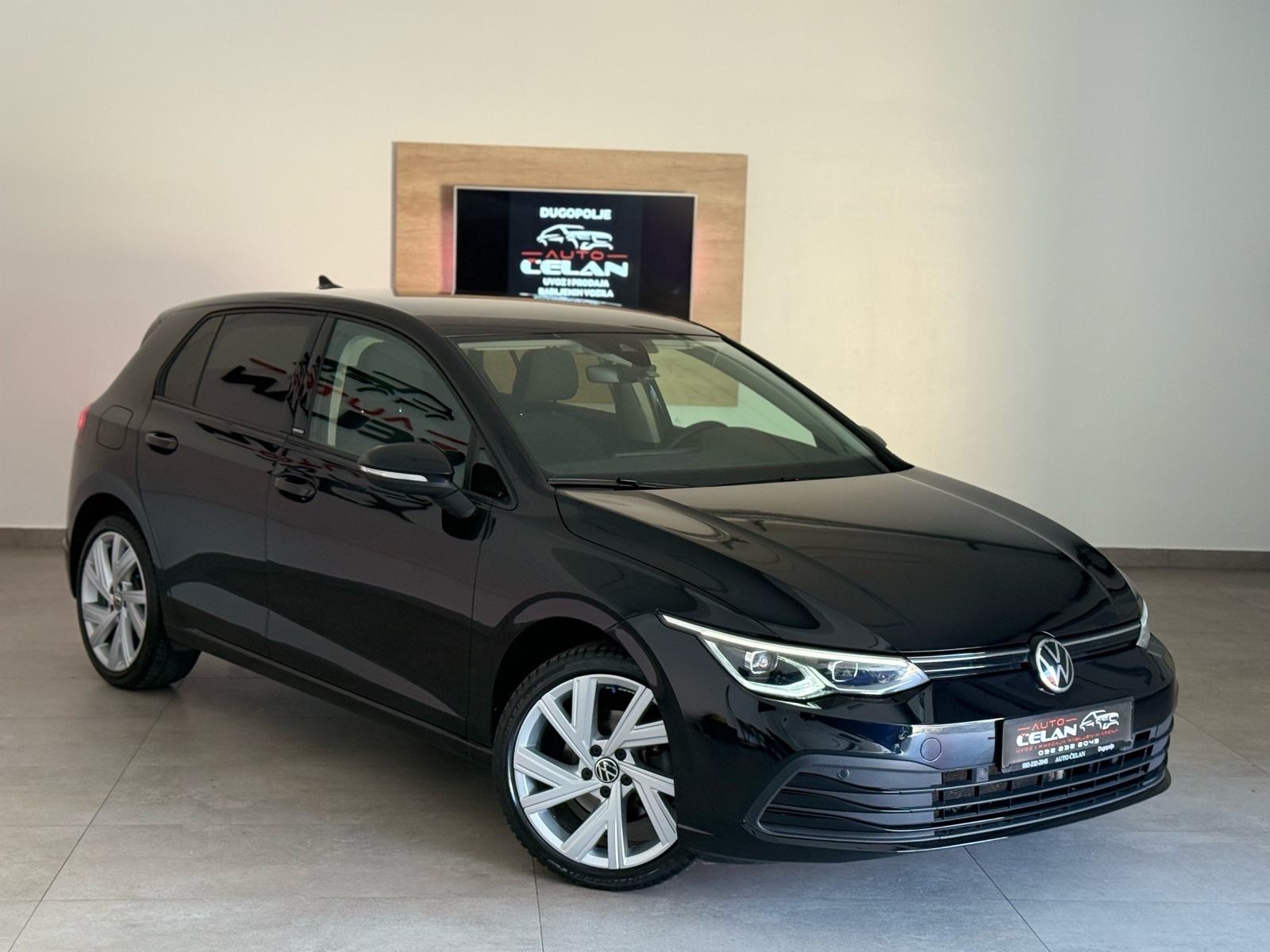 VW Golf 8 Mod.2021⭐️Jamstvo⭐️IQ LIGHT_Nav.~Alu18~Ambient, fotografija 5
