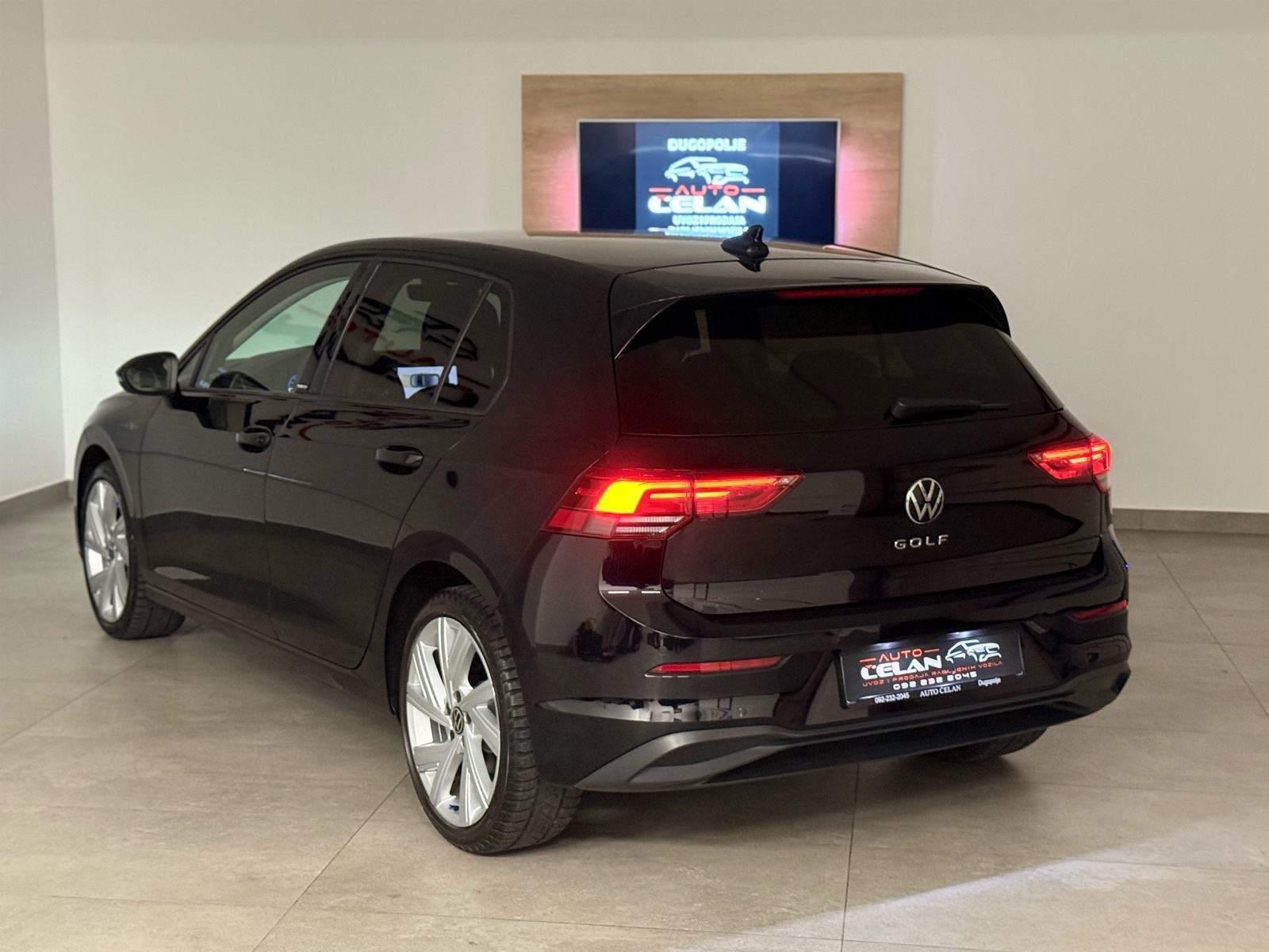 VW Golf 8 Mod.2021⭐️Jamstvo⭐️IQ LIGHT_Nav.~Alu18~Ambient, fotografija 13