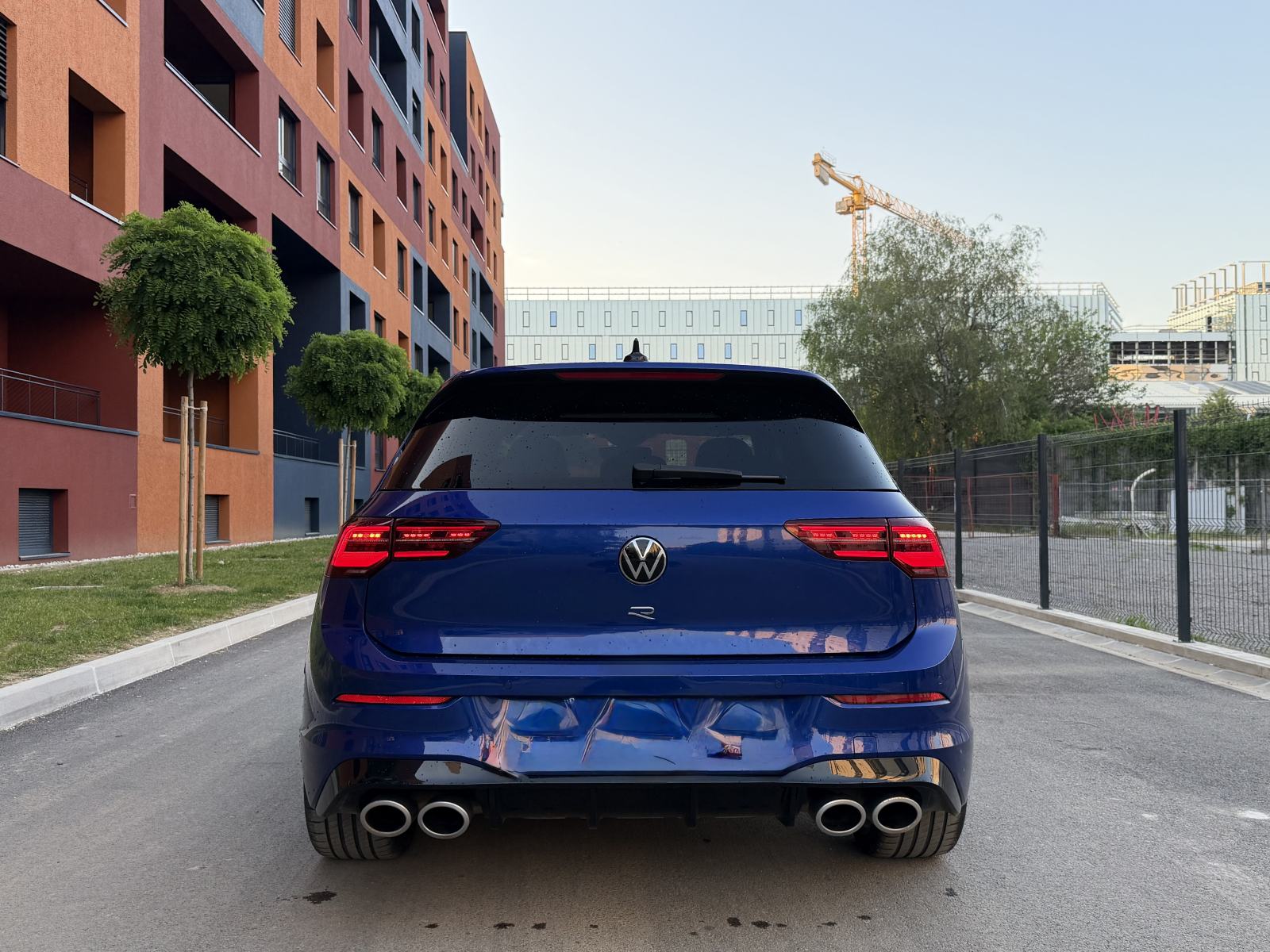 VW Golf 8 R 2.0 TSI 4MOTION, fotografija 5