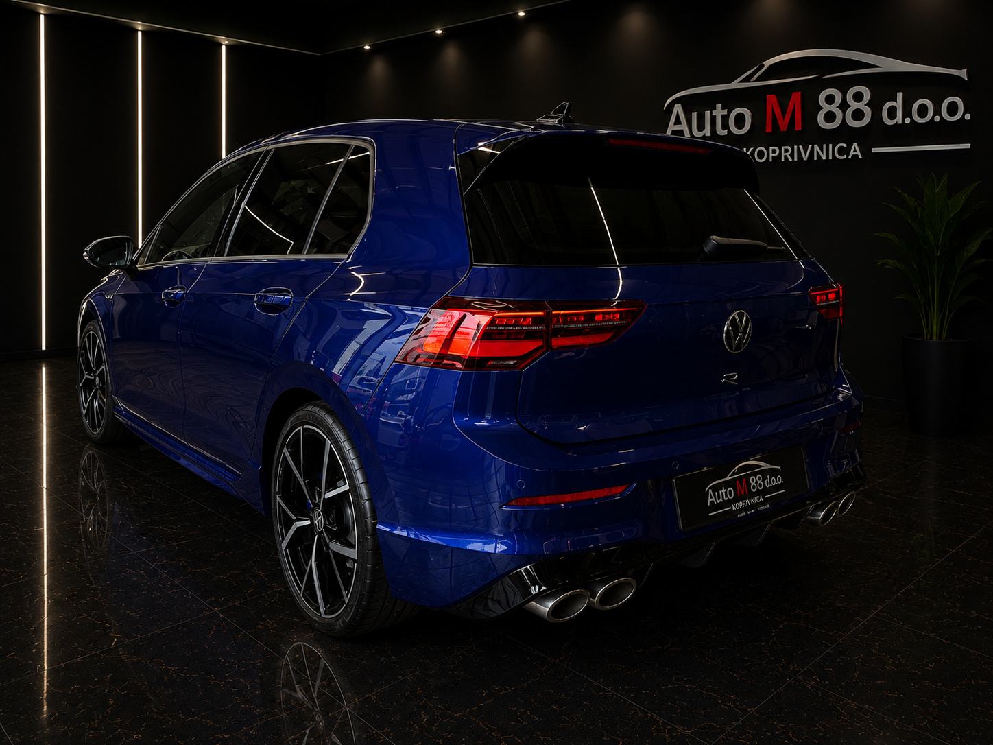 VW Golf 8 R⭐️4MOTION⭐️DSG⭐️SPORTSKA R SJEDALA⭐️, fotografija 4