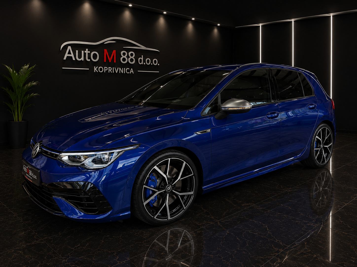 VW Golf 8 R⭐️4MOTION⭐️DSG⭐️SPORTSKA R SJEDALA⭐️, fotografija 3