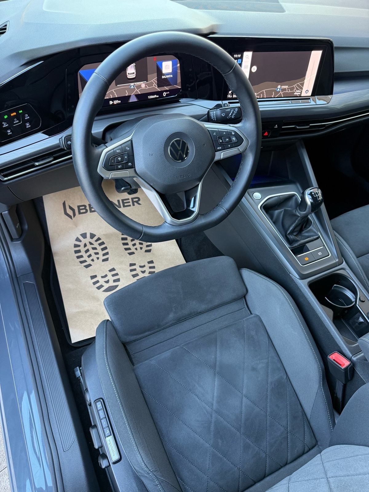 VW Golf 8 Style Mod.2022⭐️Jamstvo⭐️Matrix_Kamera~Ambient_Acc~Alu17, fotografija 17