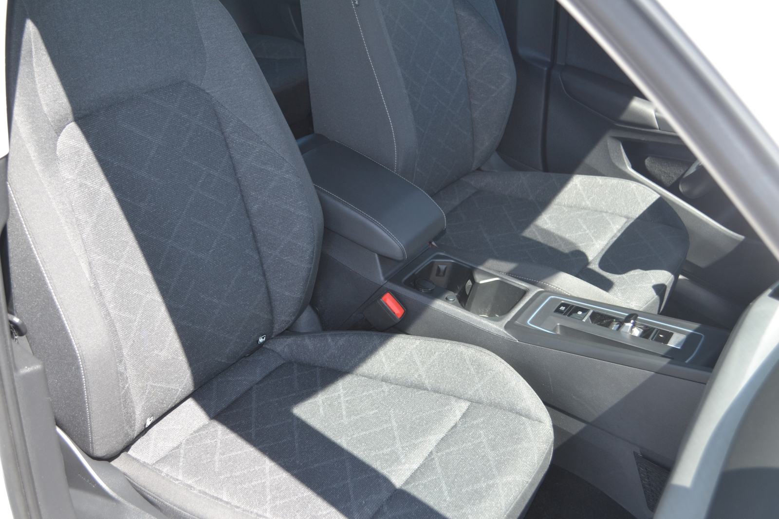 VW Golf 8 SW 2.0TDI DSG *** LEASING bez učešća *** rata 260€ ***, fotografija 17