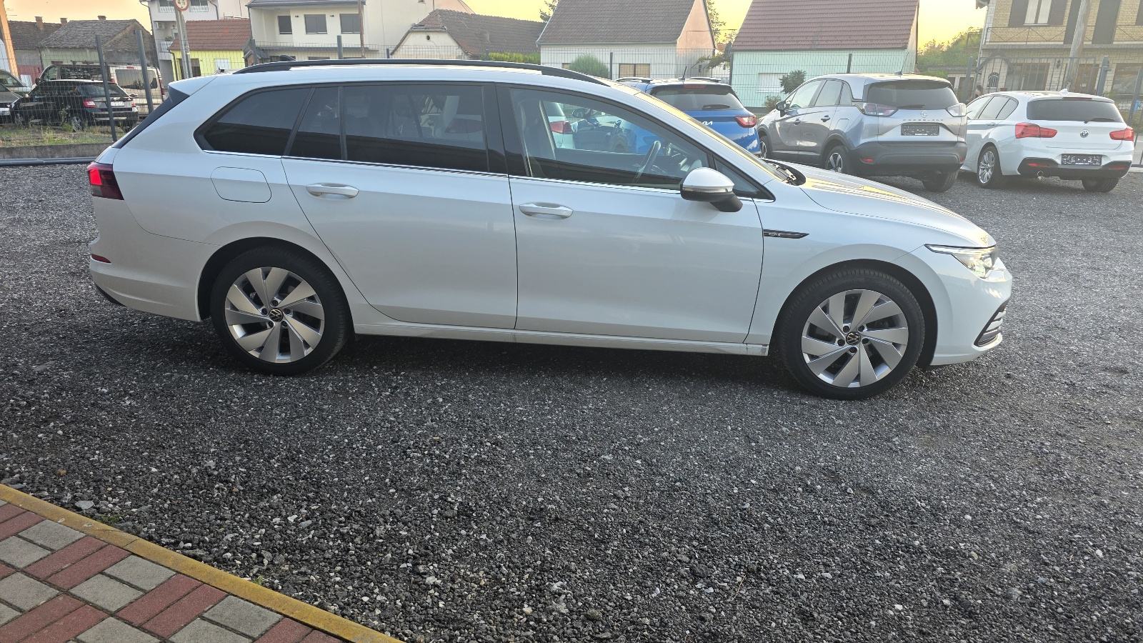 VW Golf 8 Variant 2.0 TDI automatik, fotografija 8