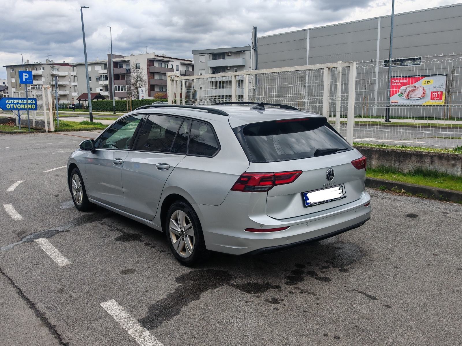 VW Golf 8 Variant 2.0 TDi, Life oprema, LED, Virtual, 5/2027, Odlican, fotografija 7