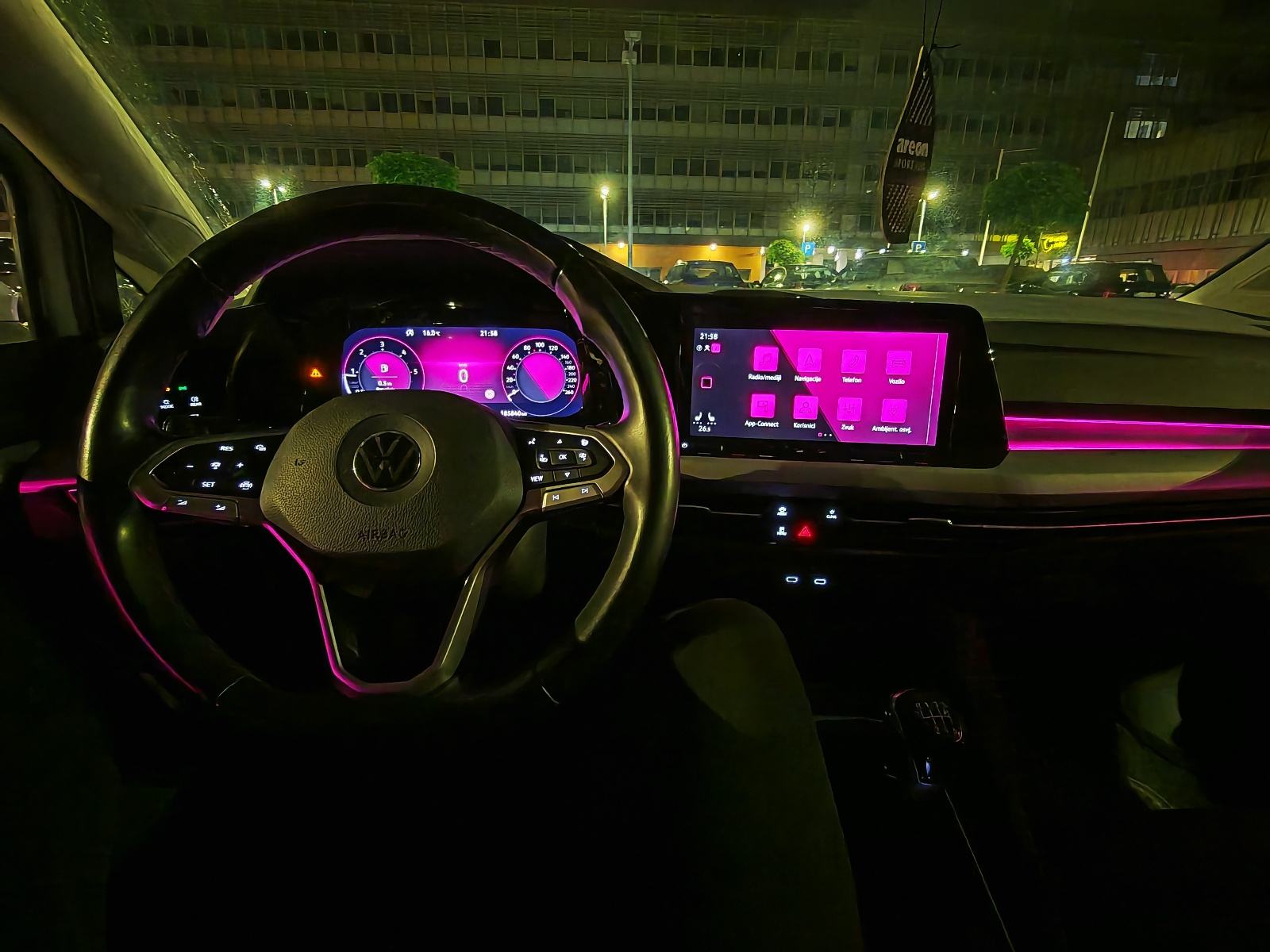 VW Golf 8 Variant 2.0 TDi, Life oprema, LED, Virtual, 5/2027, Odlican, fotografija 19