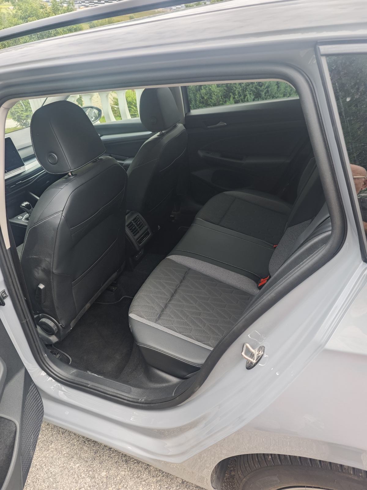 VW Golf 8 goal Variant 2,0dizel, fotografija 15