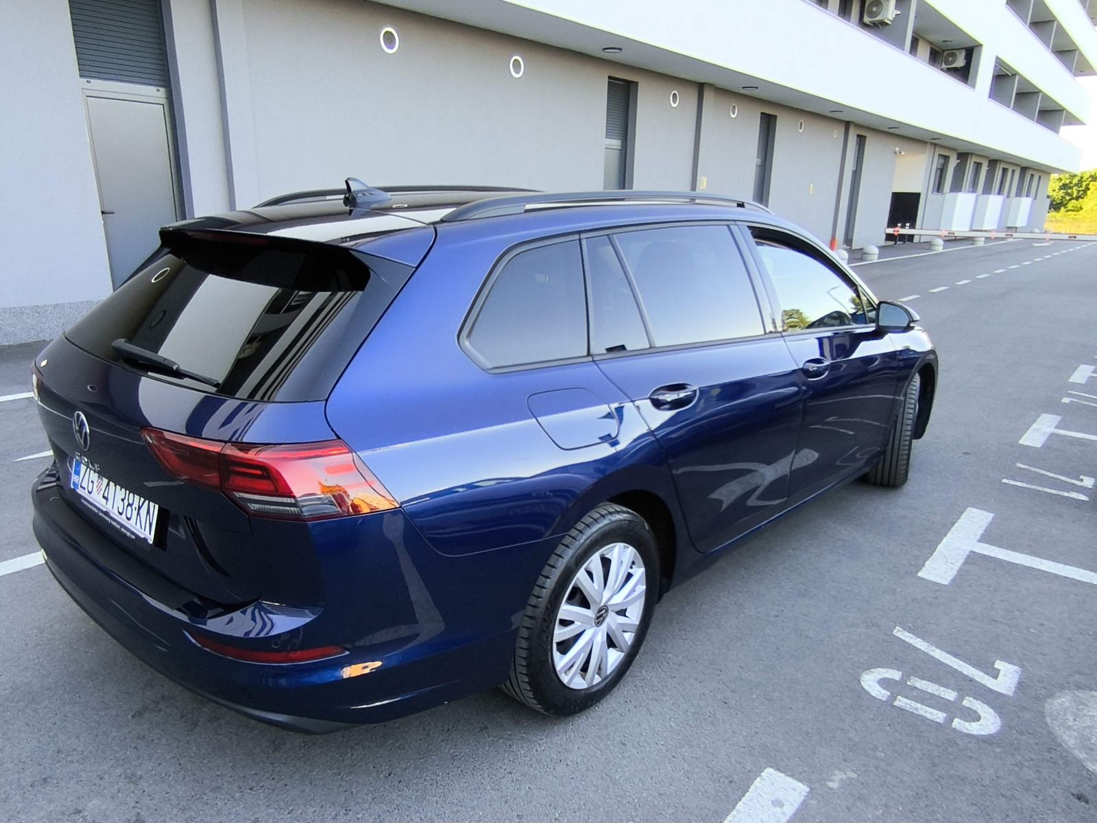 VW Golf 8 Variant Life reg.07/27, fotografija 15