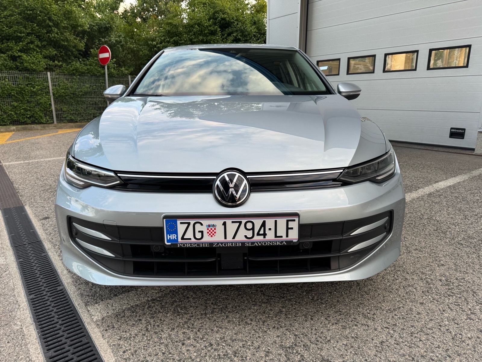 VW Golf 8.5 2,0 TDI *NIJE UVOZ,ORIGINAL KM,2xKLJUČA,REG 07/2027,NOVO*, fotografija 8